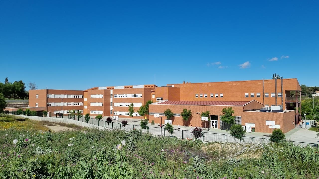 Gestión Administrativa en Neil Armstrong (Neil Armstrong, Valdemoro): foto 1