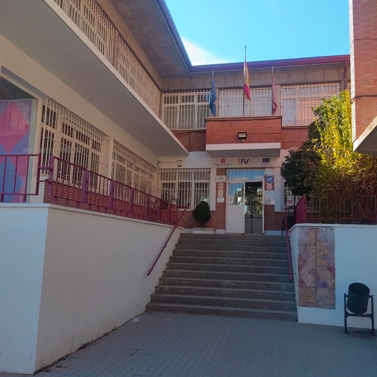 Sistemas Microinformáticos Y Redes en Palomeras Vallecas (Palomeras Vallecas, Madrid): foto 2