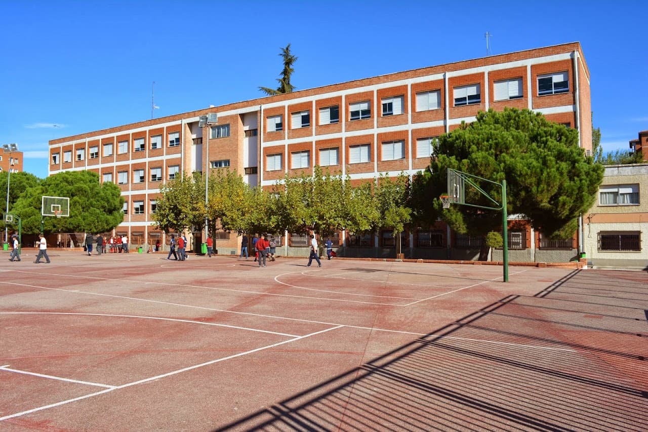 Gestión Administrativa en La Salle (La Salle, Madrid): foto 1