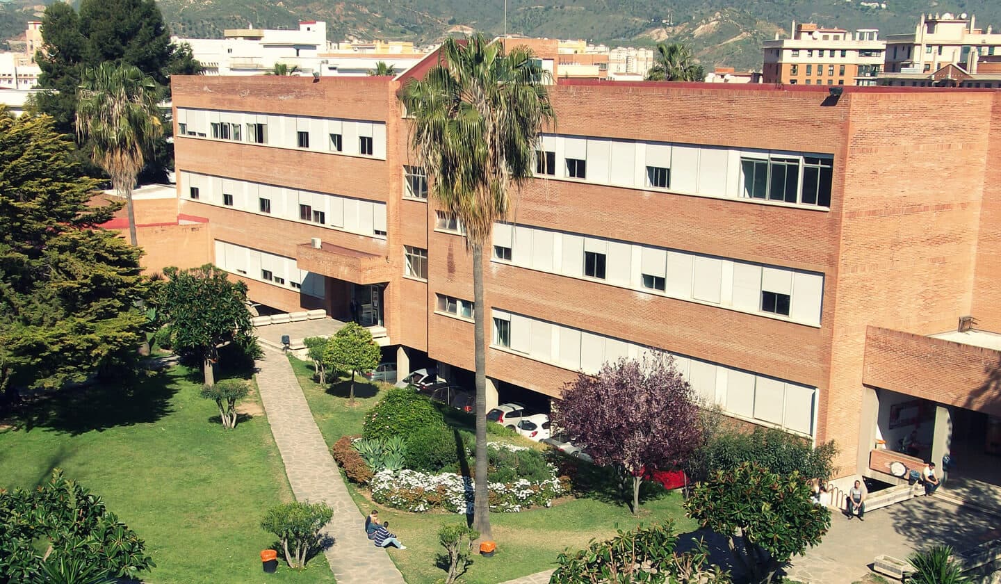 Foto del campus Facultad de Ciencias Económicas y Empresariales