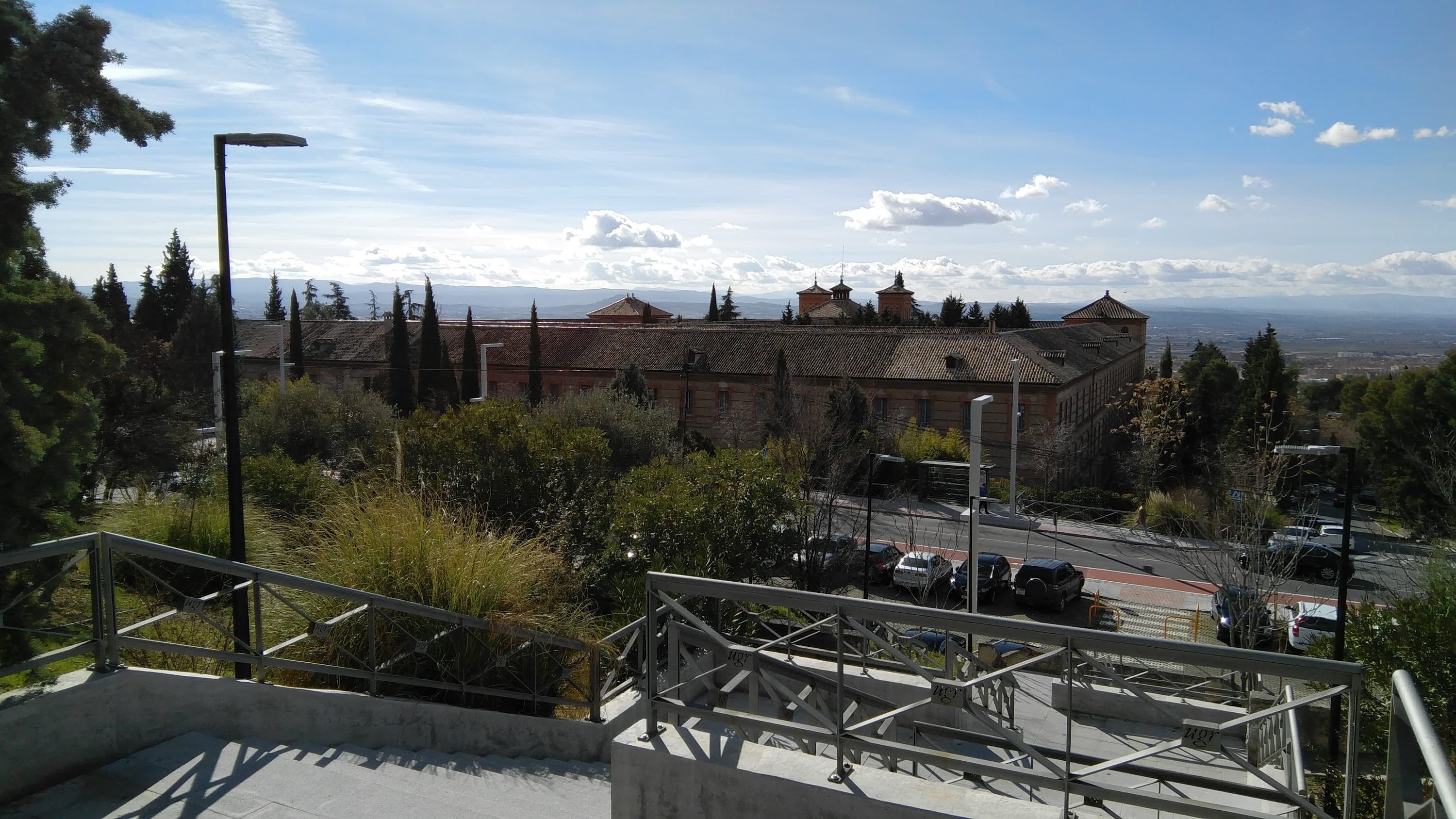 Foto secundaria del campus Facultad de Odontología