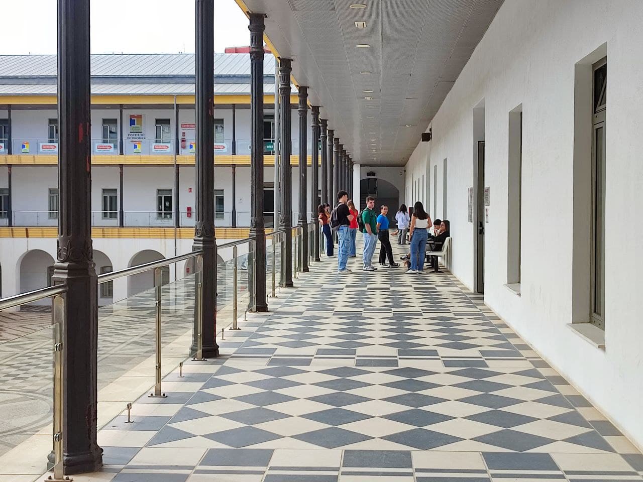 Foto secundaria del campus Facultad de Educación, Economía y Tecnología de Ceuta