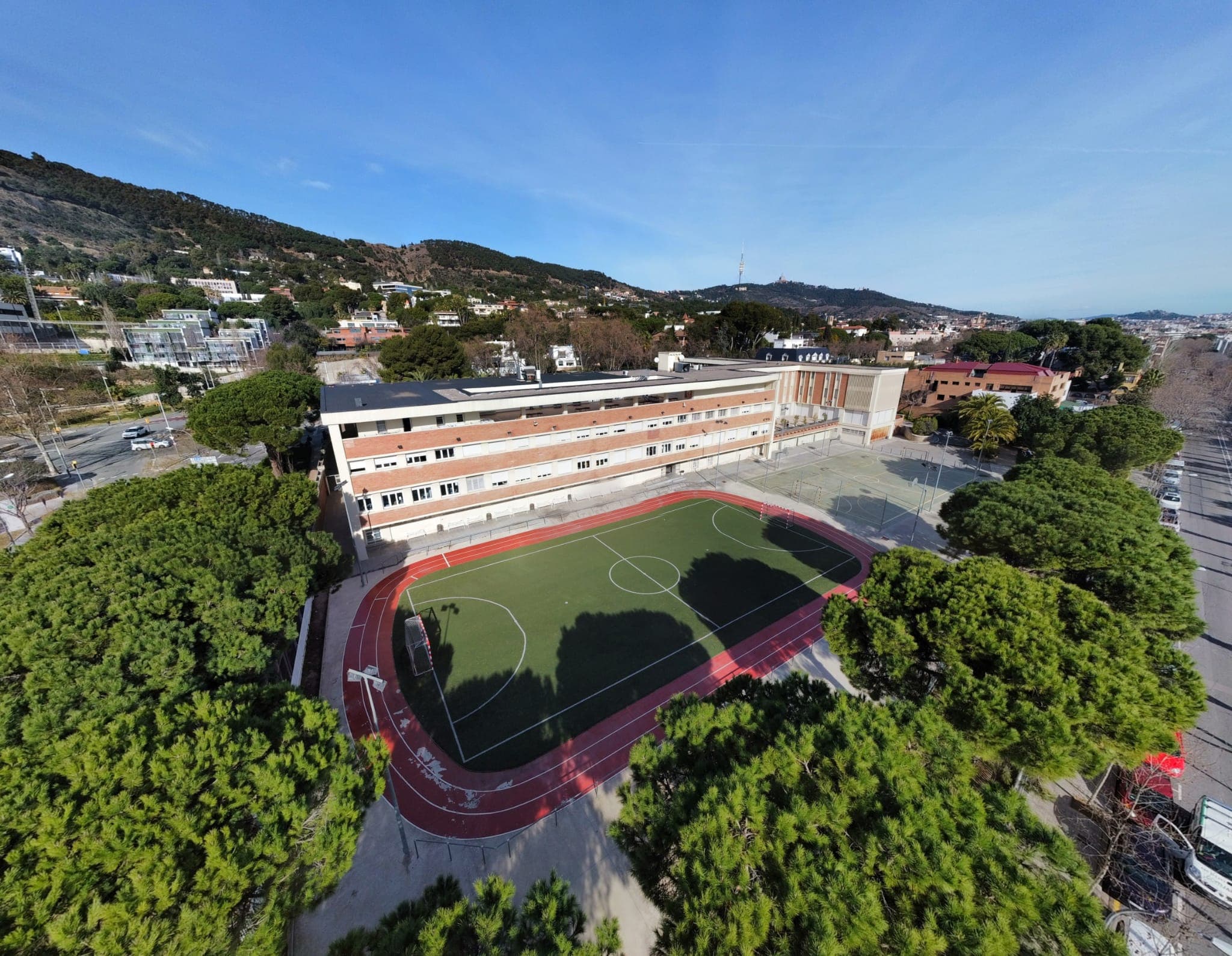 Foto secundaria del campus Escola Santíssima Trinitat