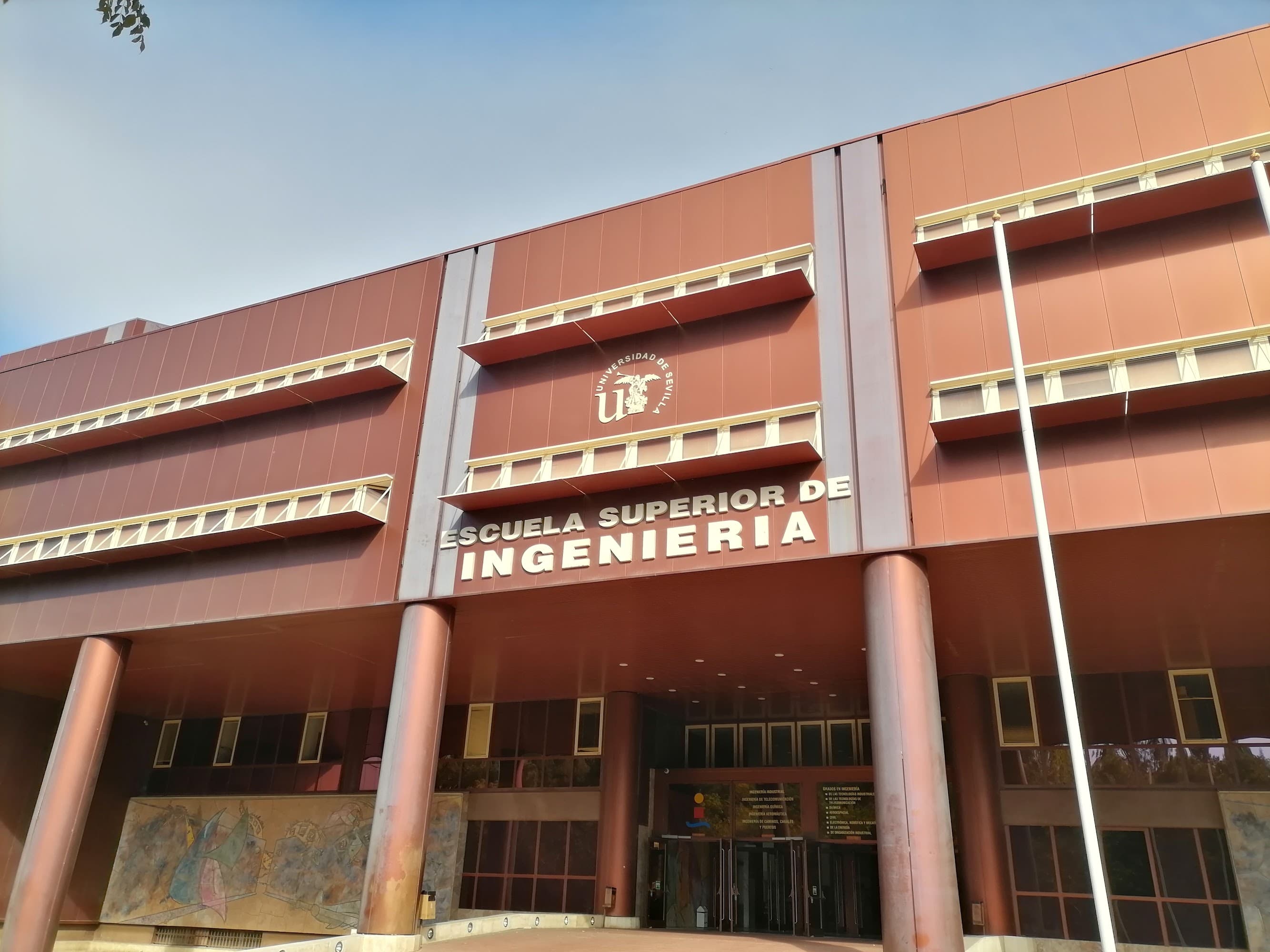 Foto secundaria del campus Escuela Técnica Superior de Ingeniería