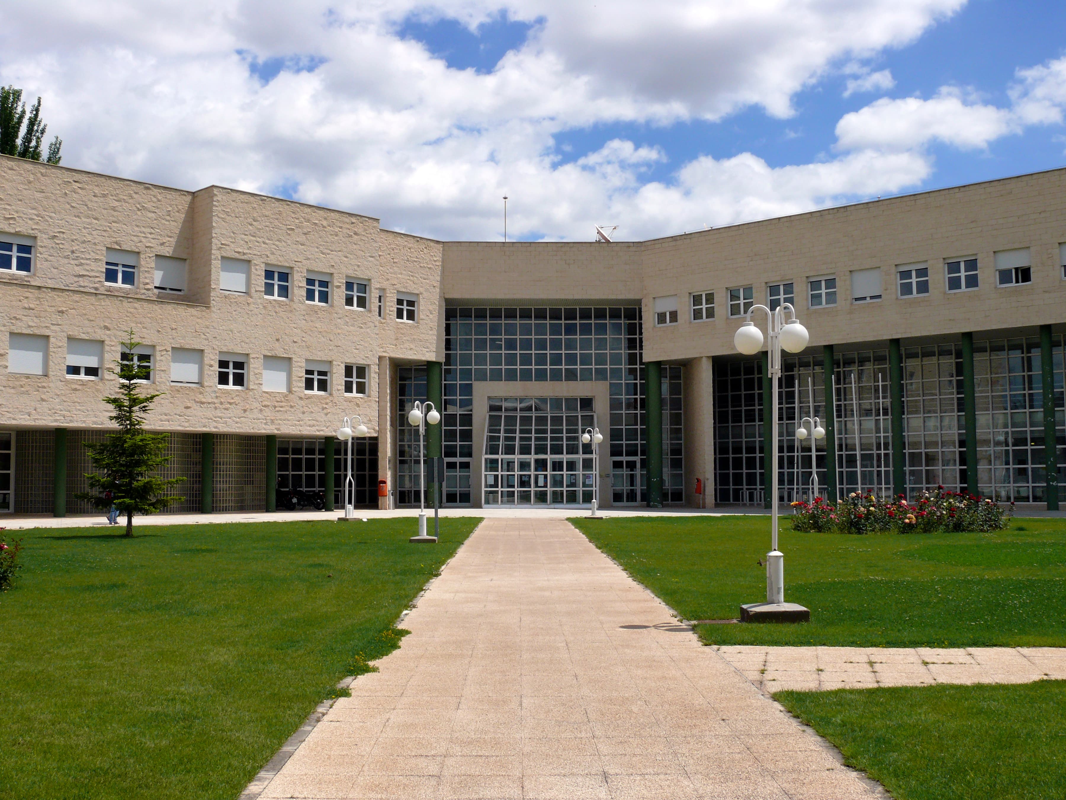 Foto del campus Facultad de Ciencias Sociales y Humanas