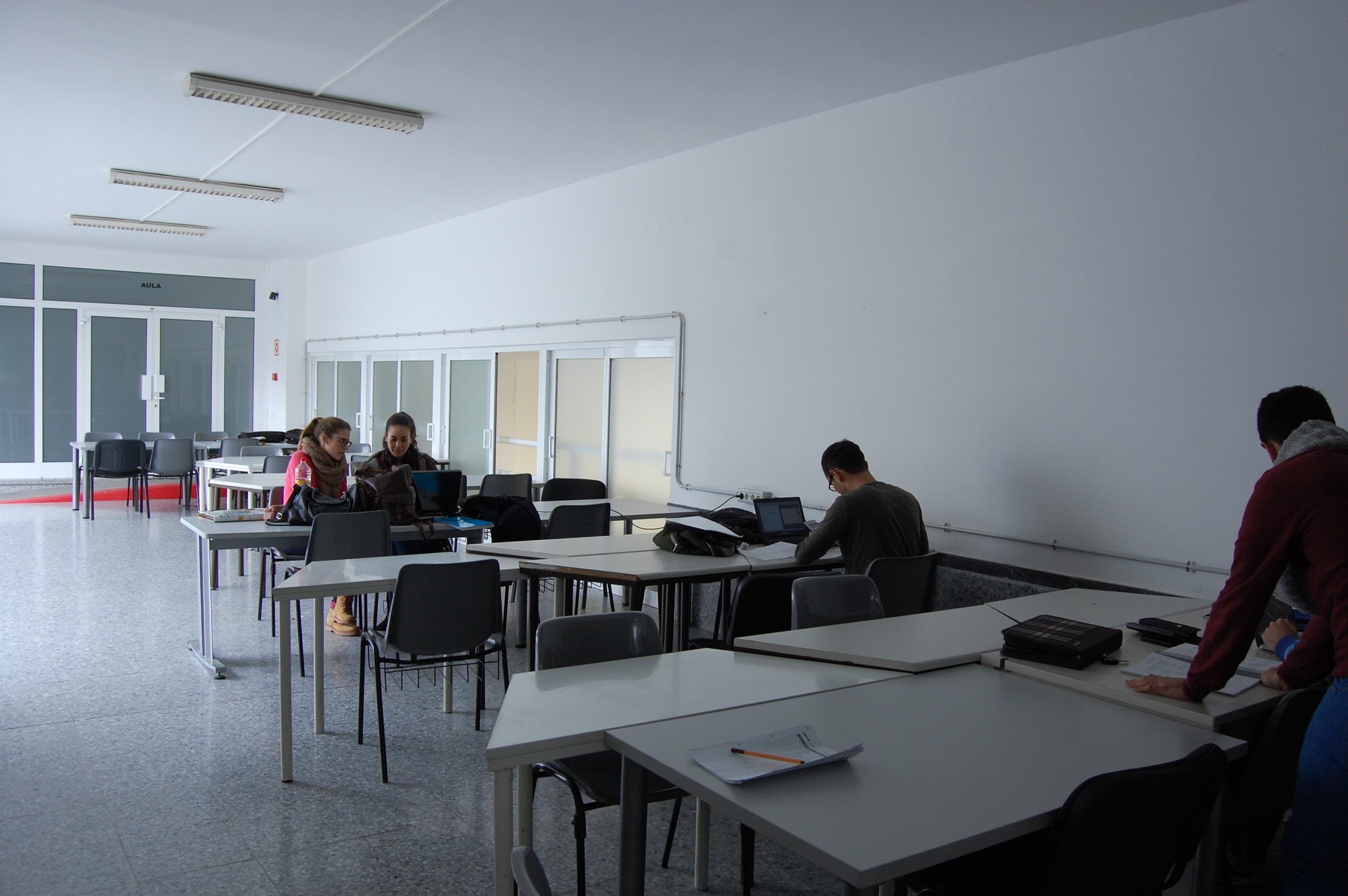Foto secundaria del campus Escuela de Ingenierías Industriales y Civiles
