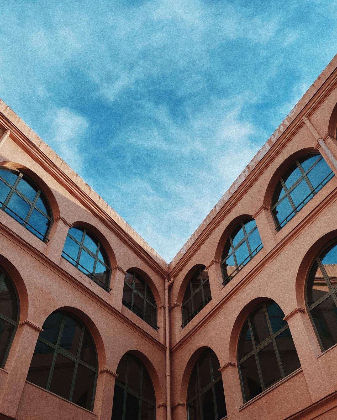 Foto del campus Escuela Universitaria Salesiana de Sarrià