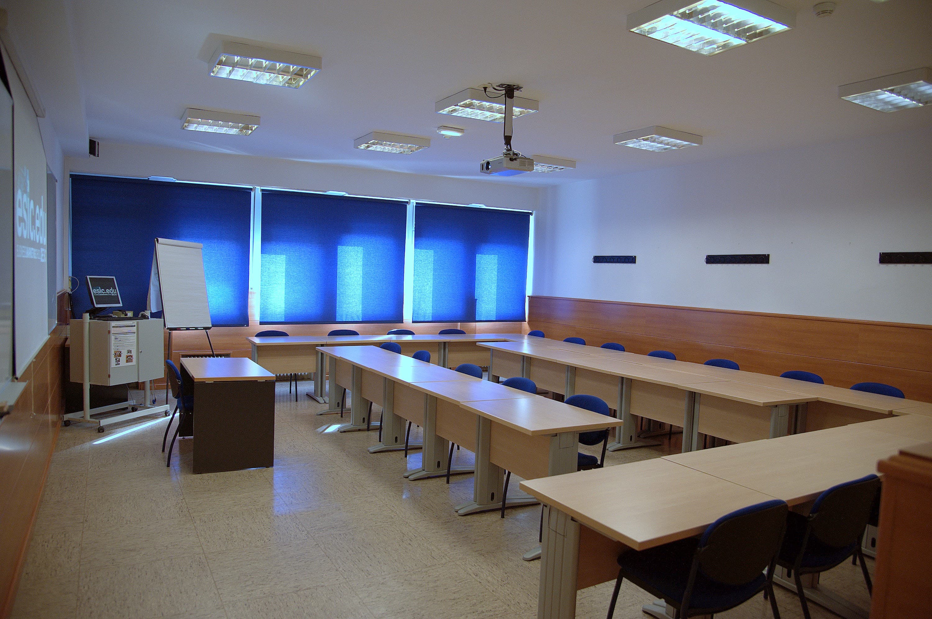 Foto secundaria del campus Escuela Superior de Gestión Empresarial y Marketing (ESIC)