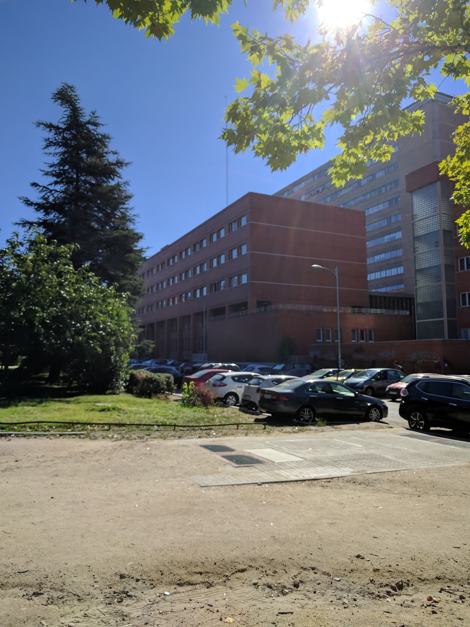 Foto secundaria del campus Facultad de Ciencias Matemáticas