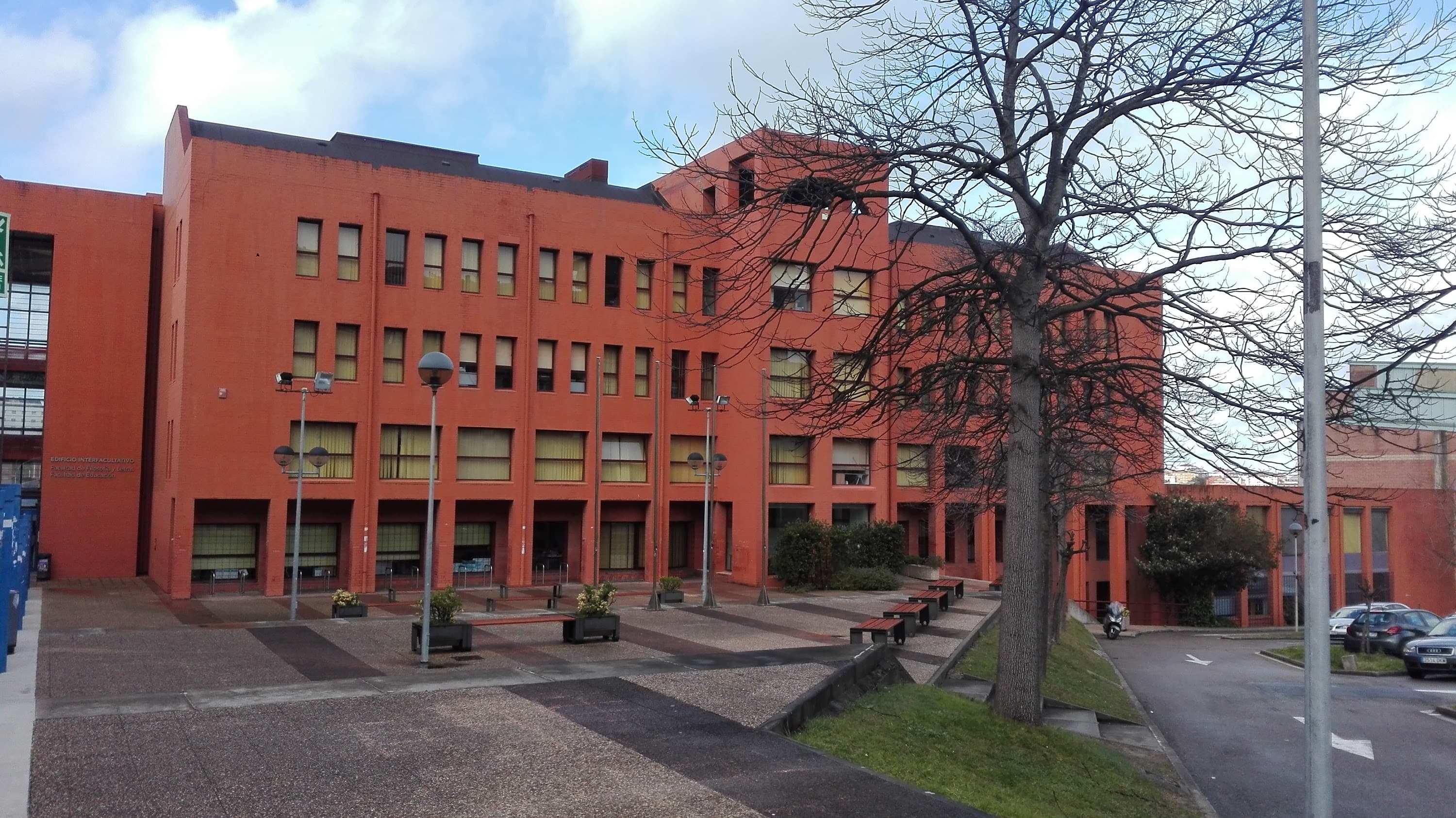 Foto secundaria del campus Facultad de Educación