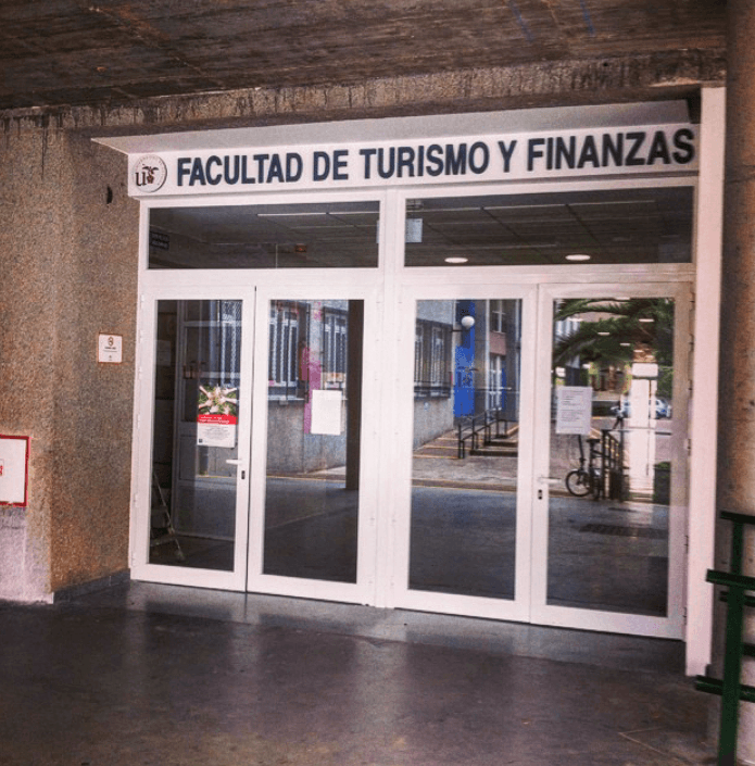 Foto secundaria del campus Facultad de Turismo y Finanzas