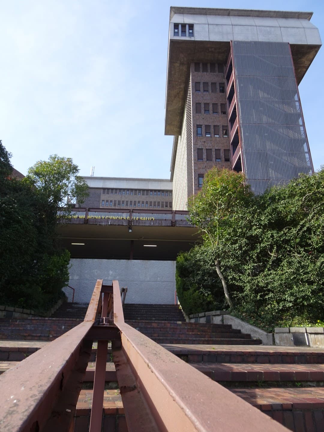 Foto secundaria del campus Facultad de Medicina y Ciencias de la Salud