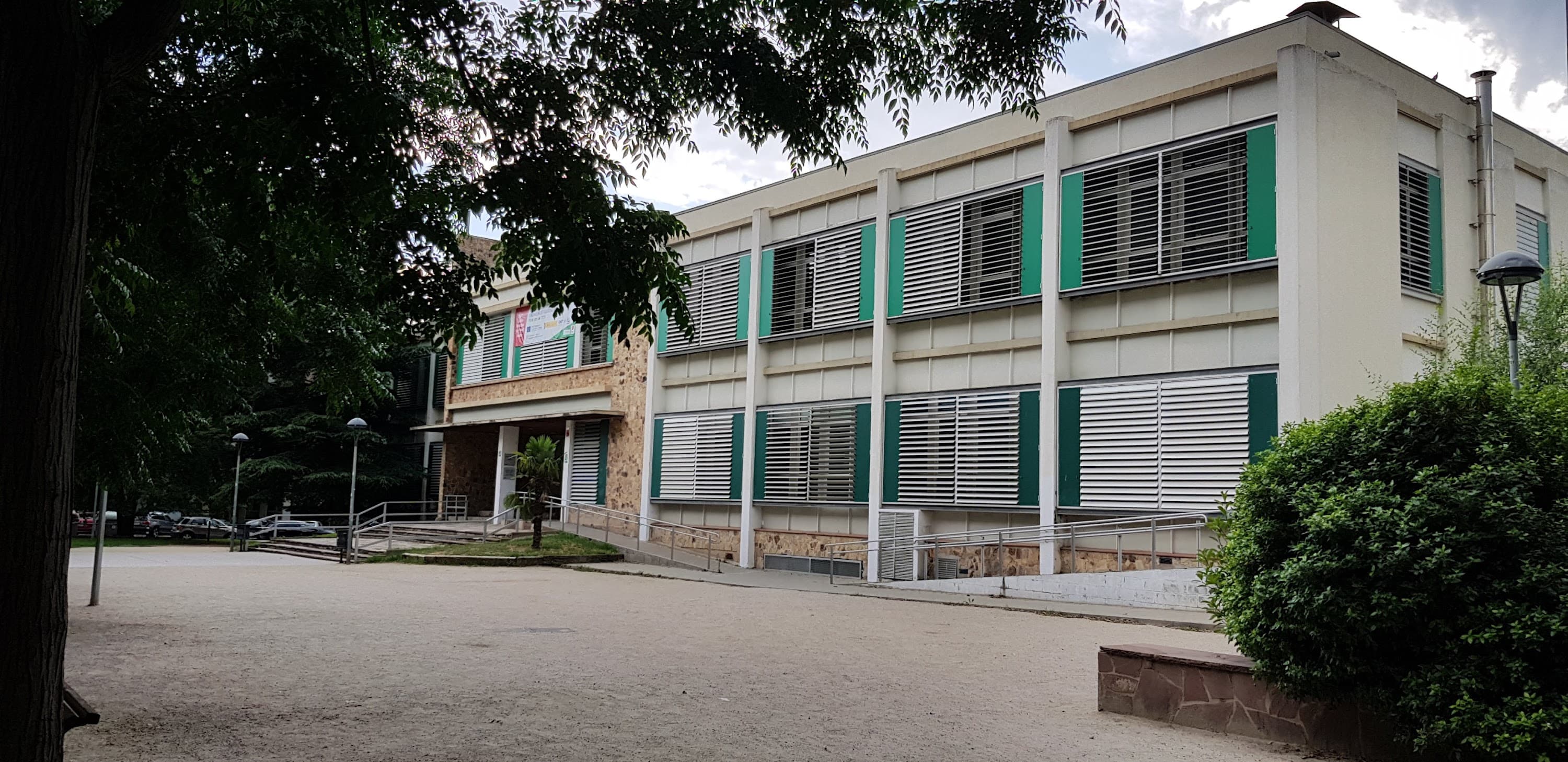 Foto secundaria del campus Institut Escola del Treball (Granollers)