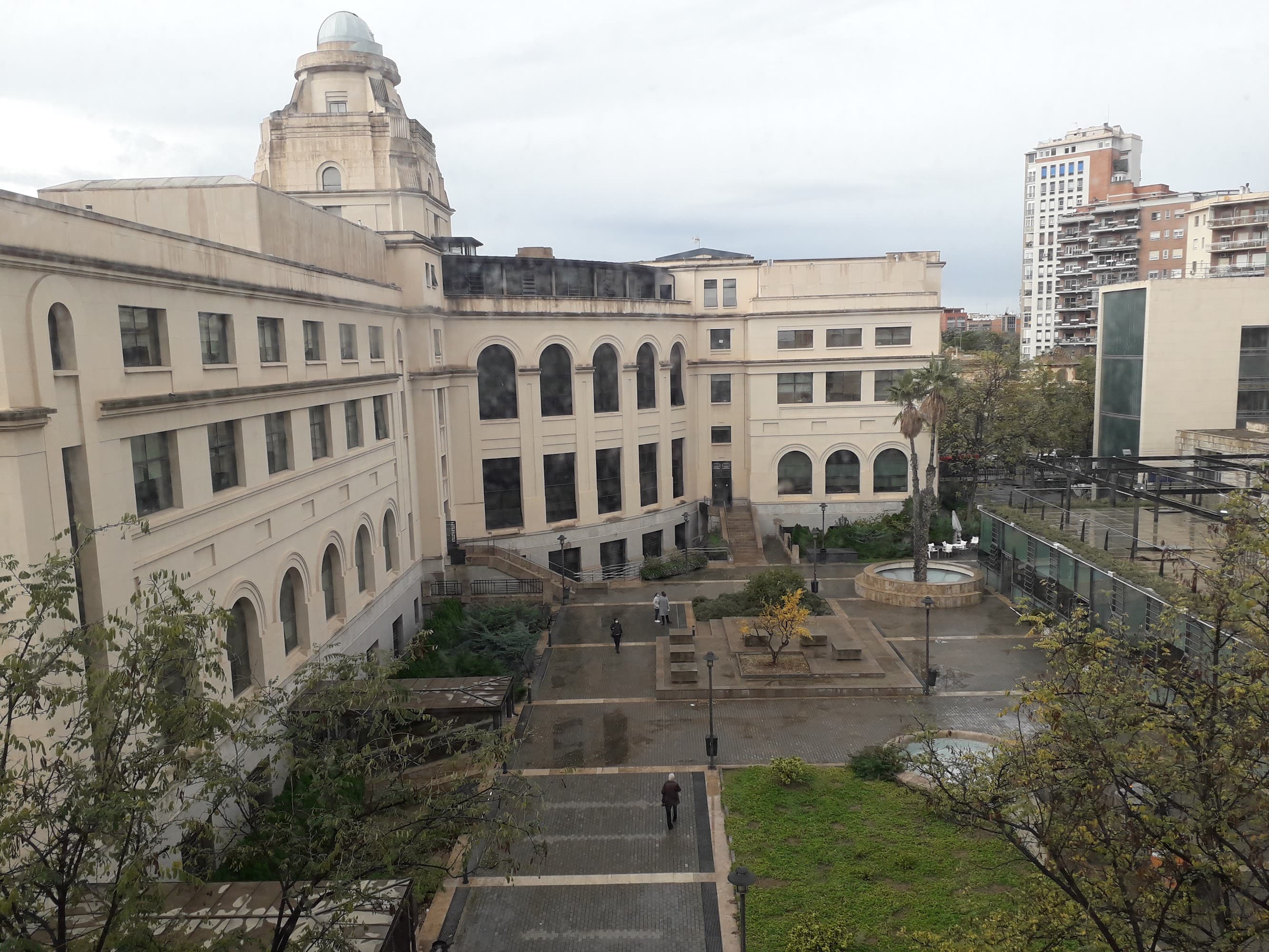 Foto secundaria del campus Facultad de Medicina y Odontología