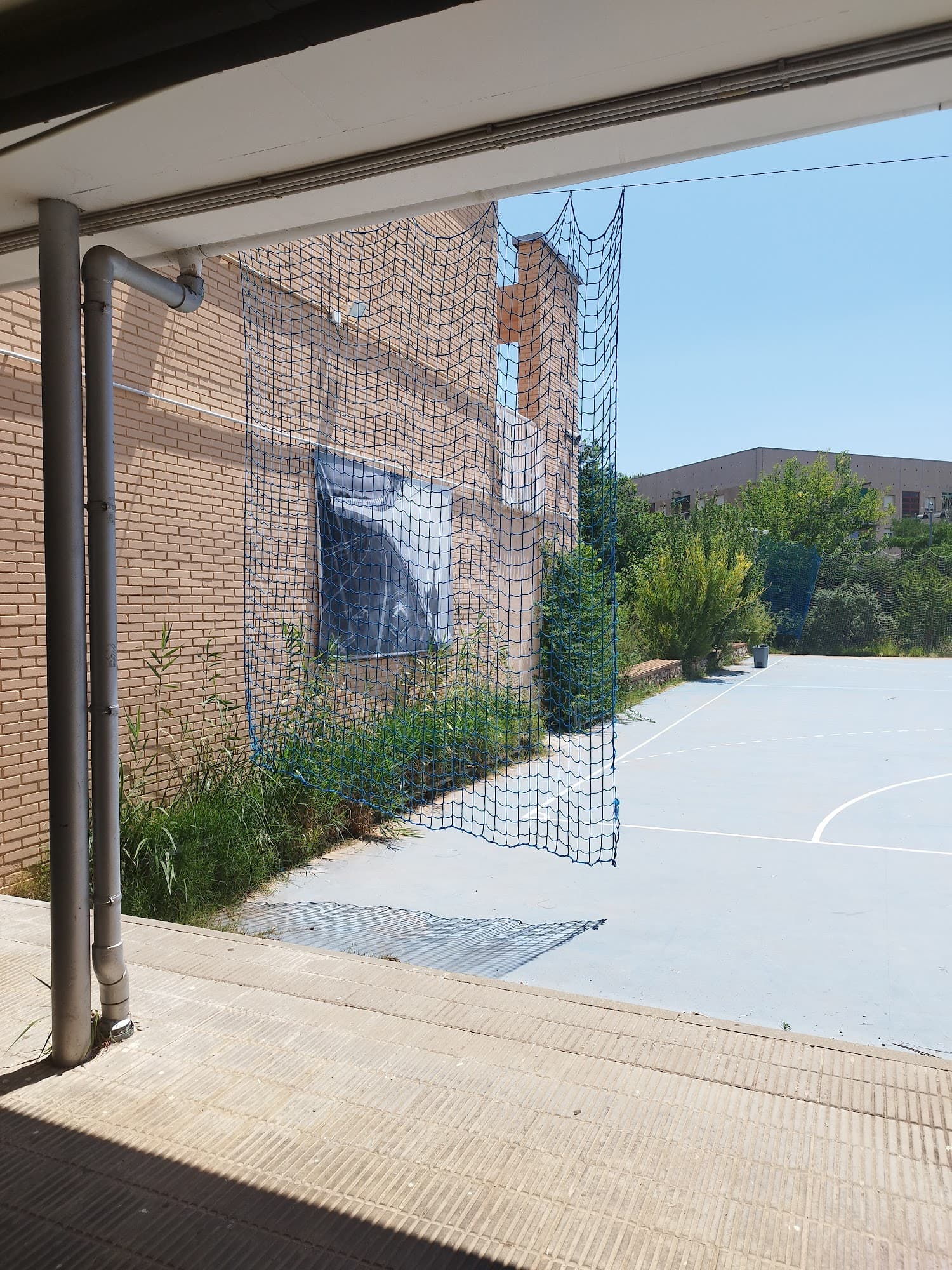Foto secundaria del campus Institut Les Salines