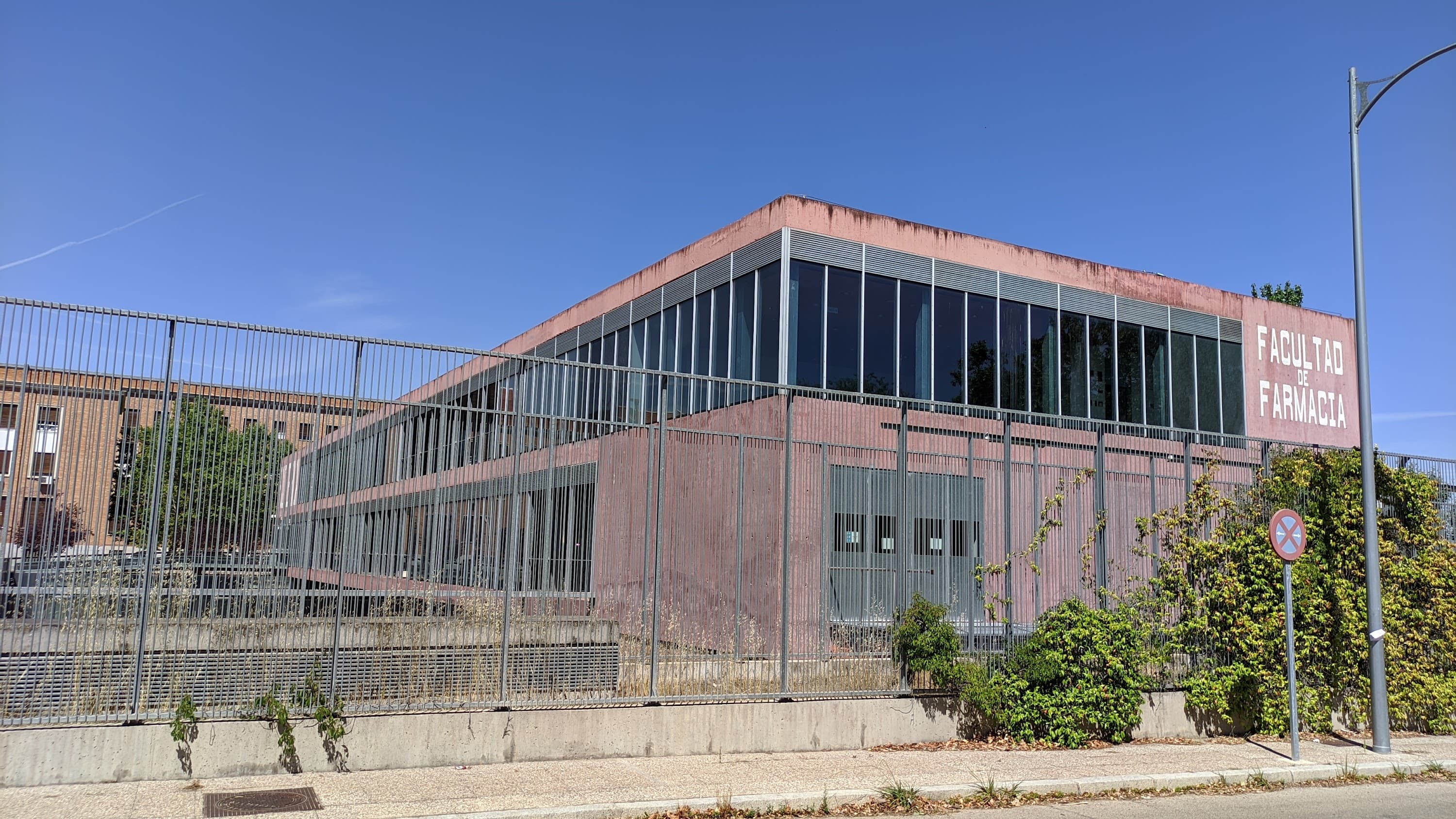 Foto secundaria del campus Facultad de Farmacia