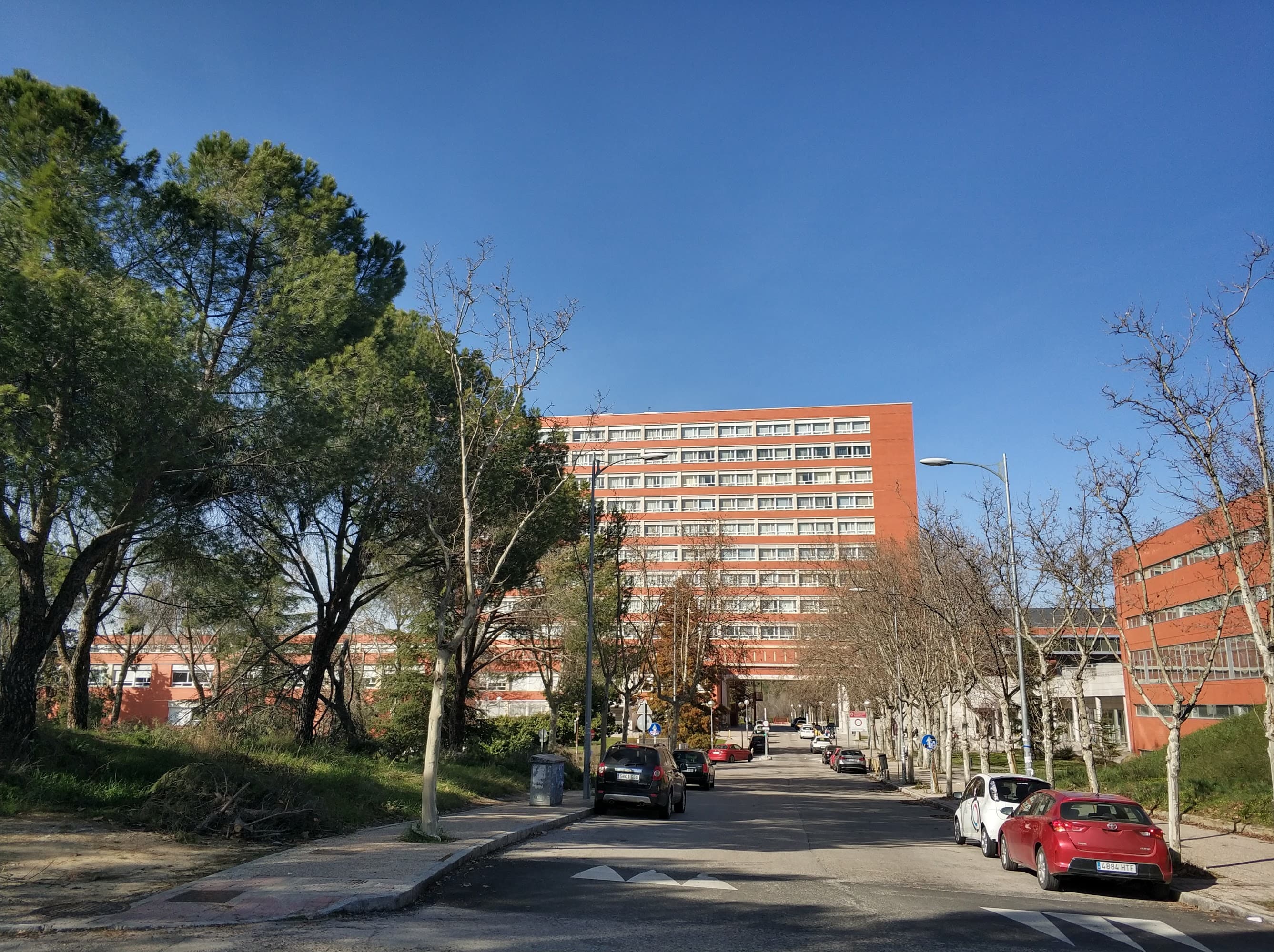 Foto del campus Facultad de Geografía e Historia