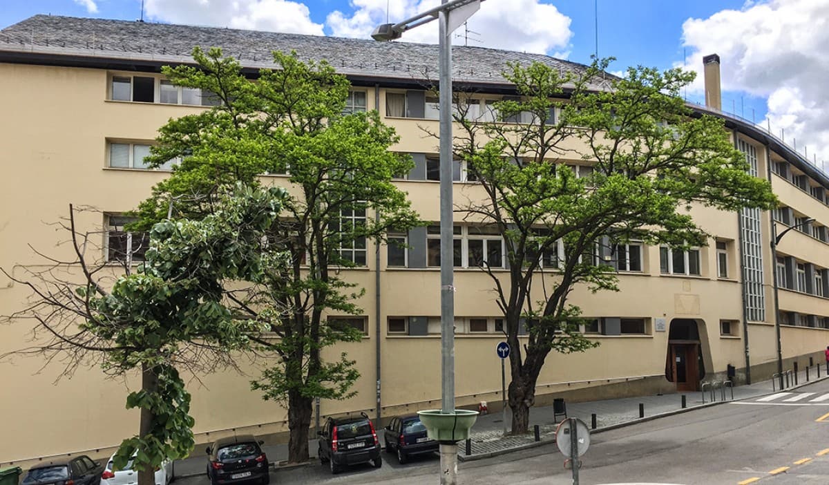 Foto secundaria del campus Institut Pere Borrell