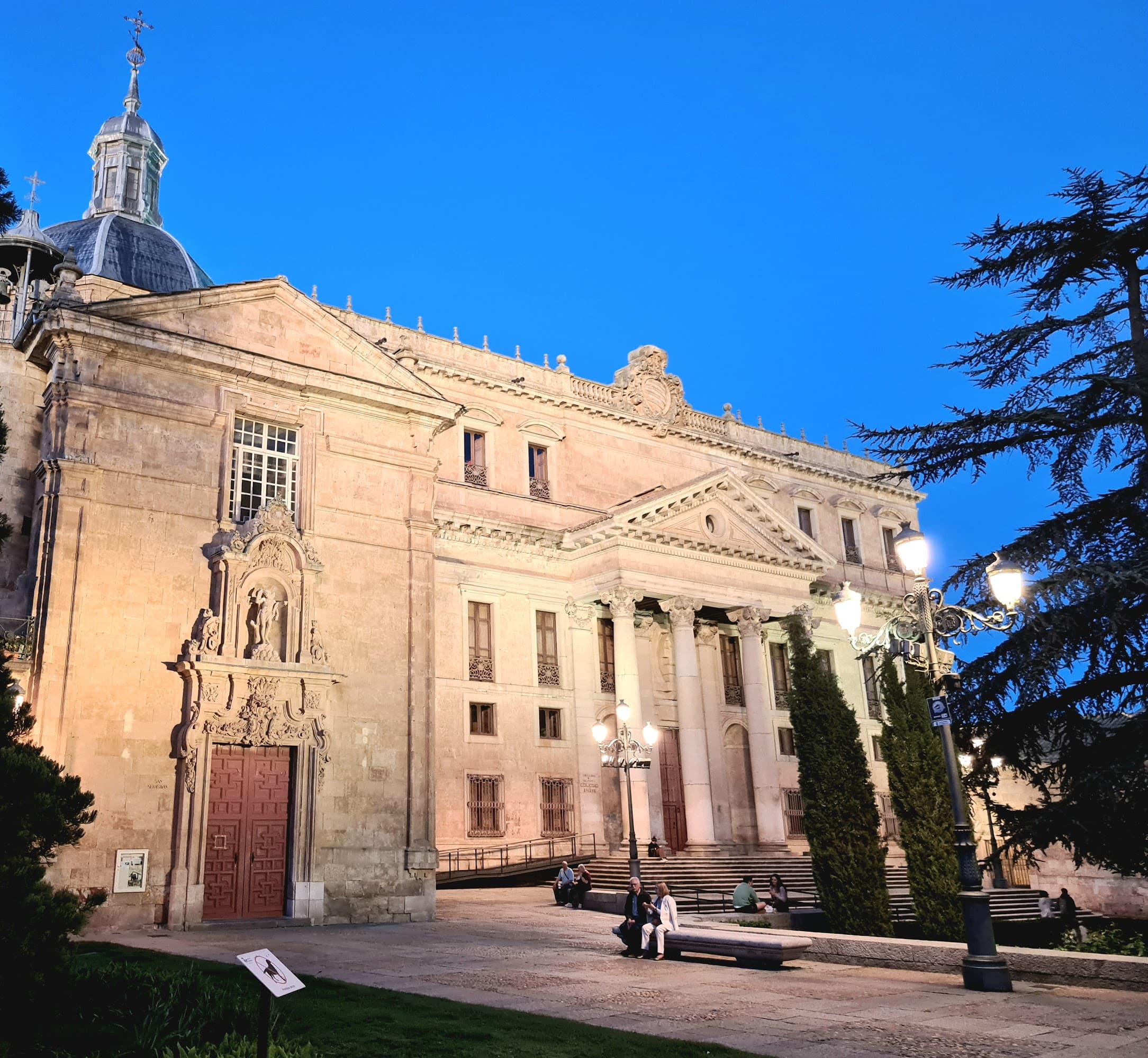 Foto secundaria del campus Facultad de Ciencias Humanas y Sociales