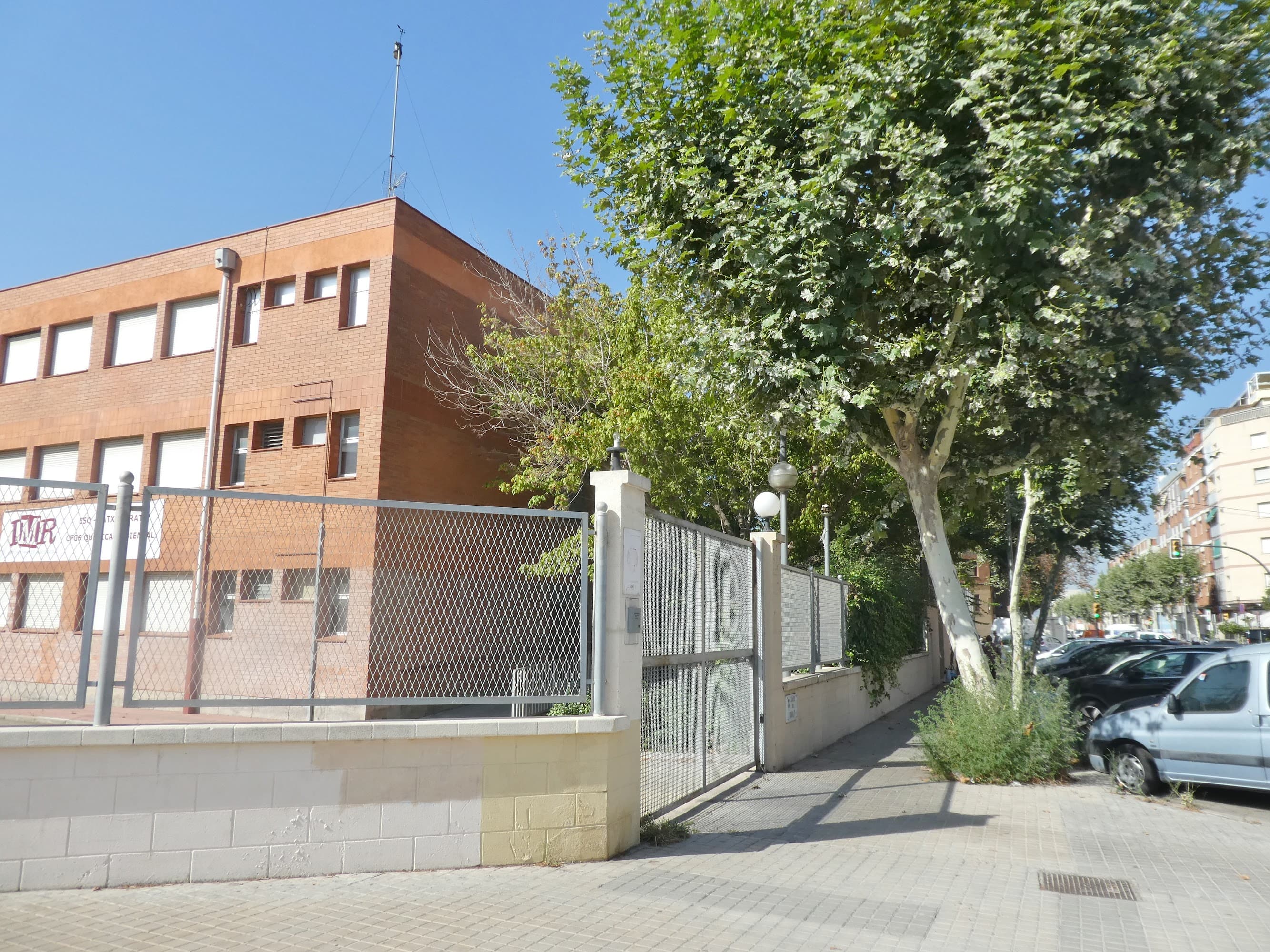 Foto secundaria del campus Institut Públic Mercè Rodoreda