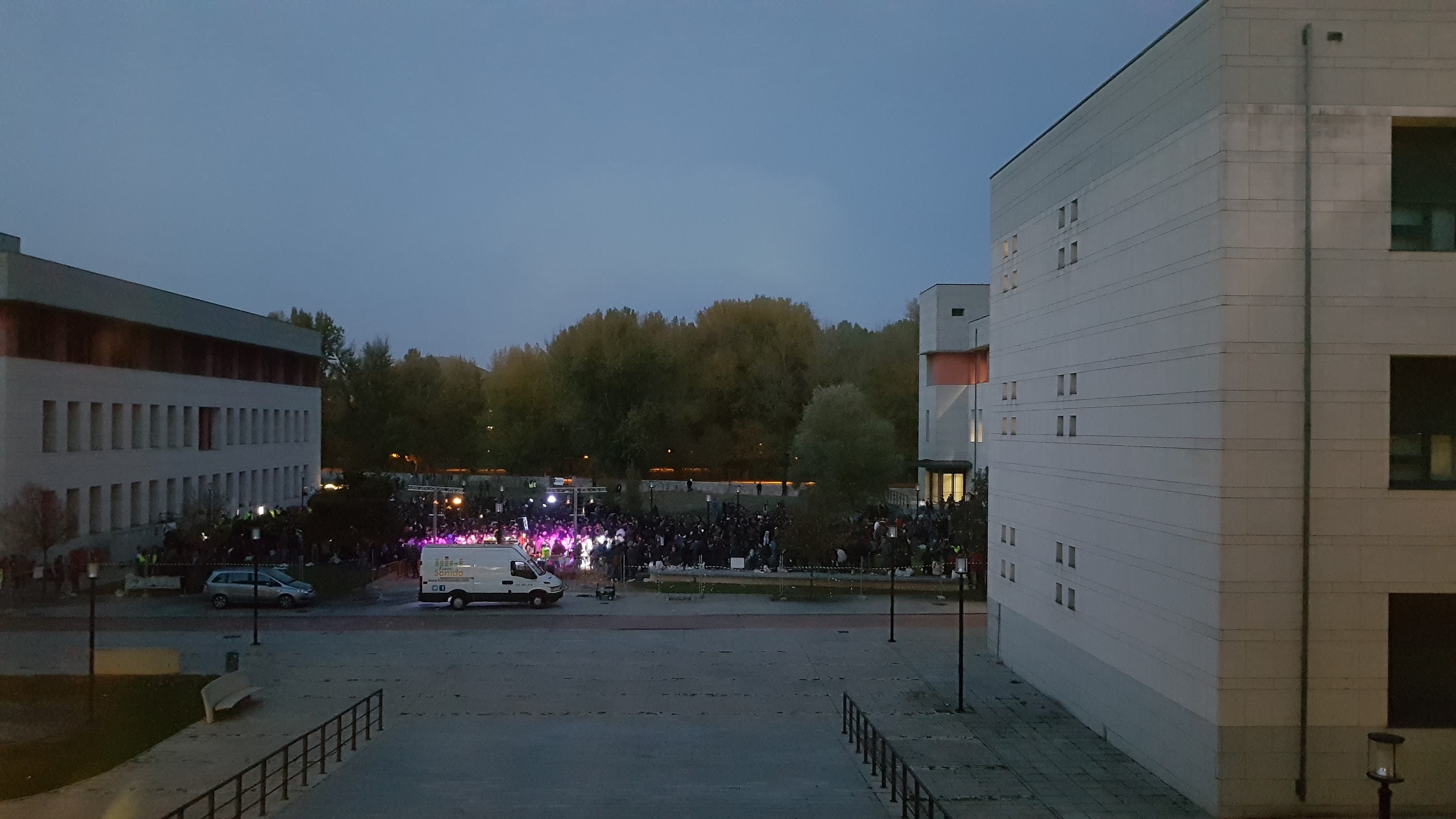 Foto secundaria del campus Facultad de Ciencias Económicas y Empresariales