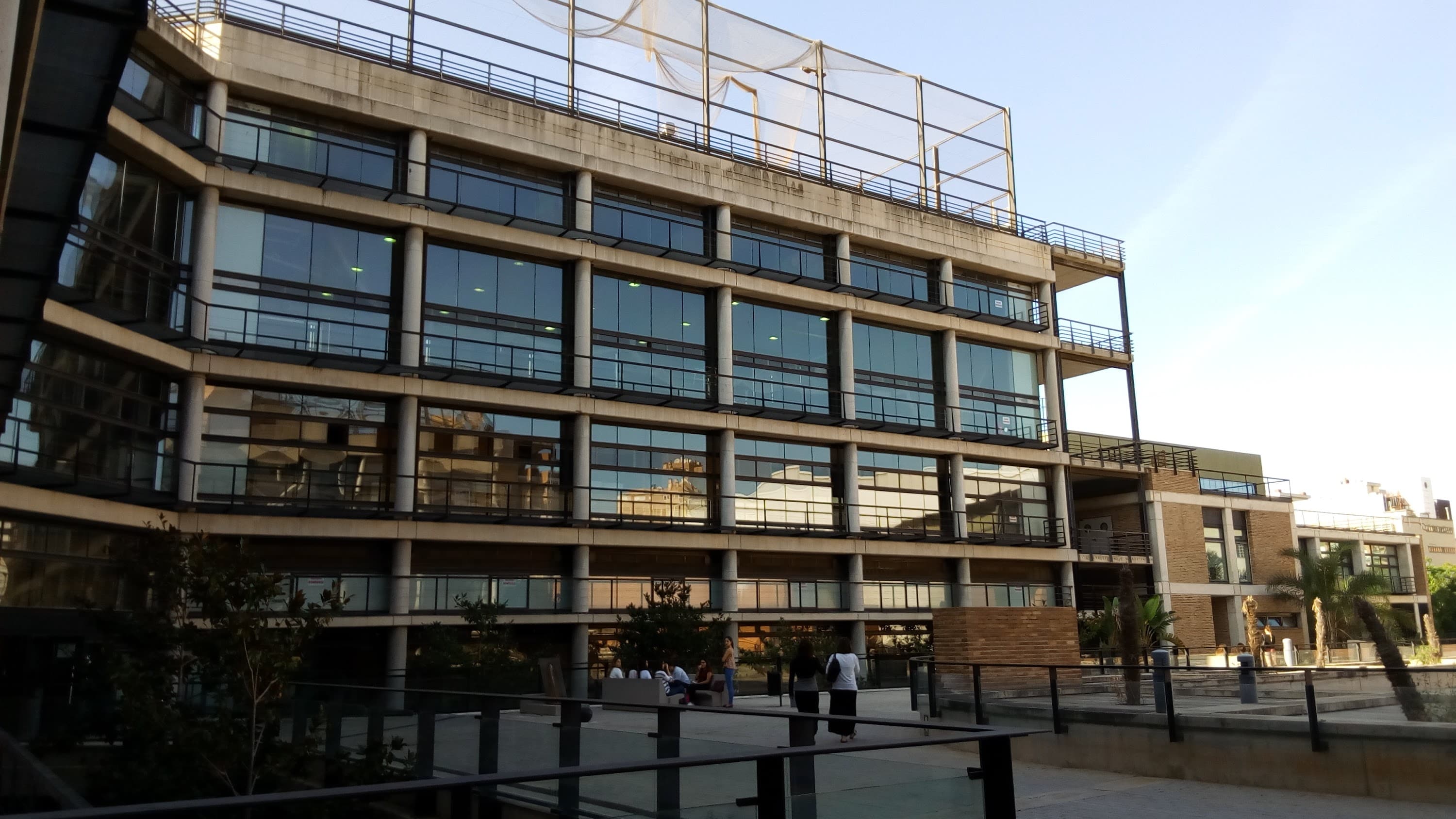 Foto secundaria del campus Facultad de Ciencias de la Actividad Física y el Deporte