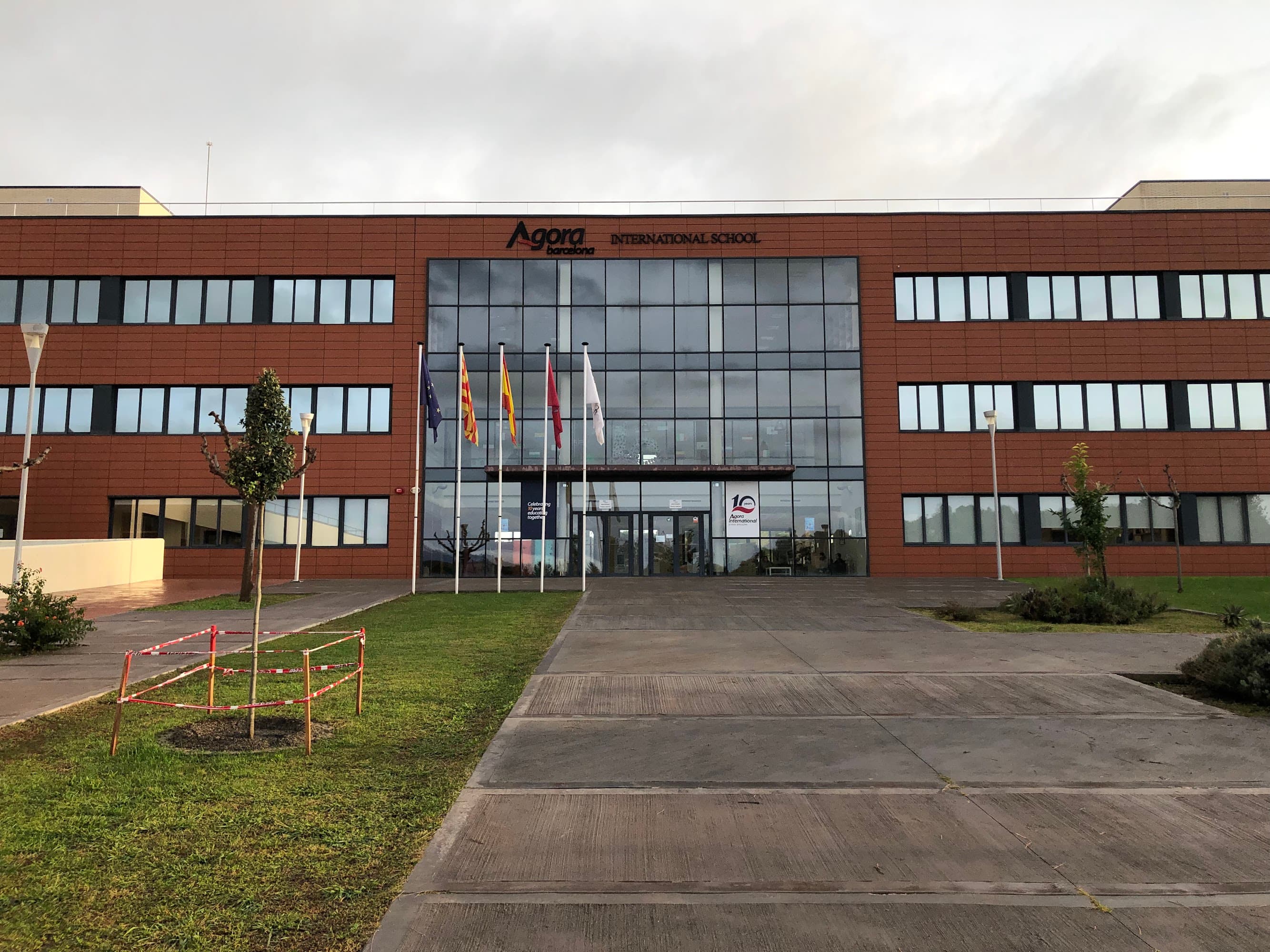 Foto secundaria del campus Agora International School Barcelona