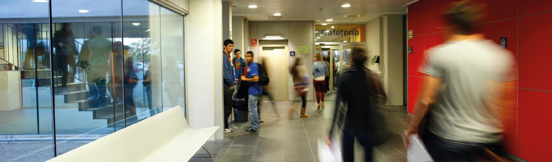 Foto secundaria del campus Escuela Universitaria de la Salud y el Deporte Terres de l'Ebre EUSES