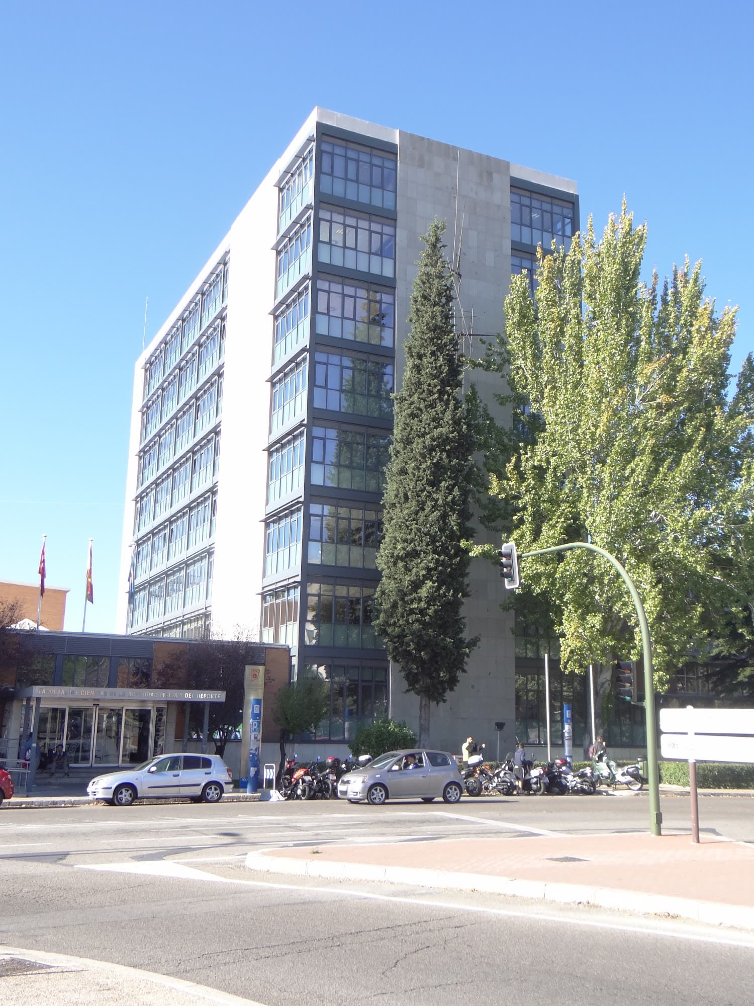 Foto secundaria del campus Facultad de Ciencias de la Actividad Física y del Deporte (INEF)