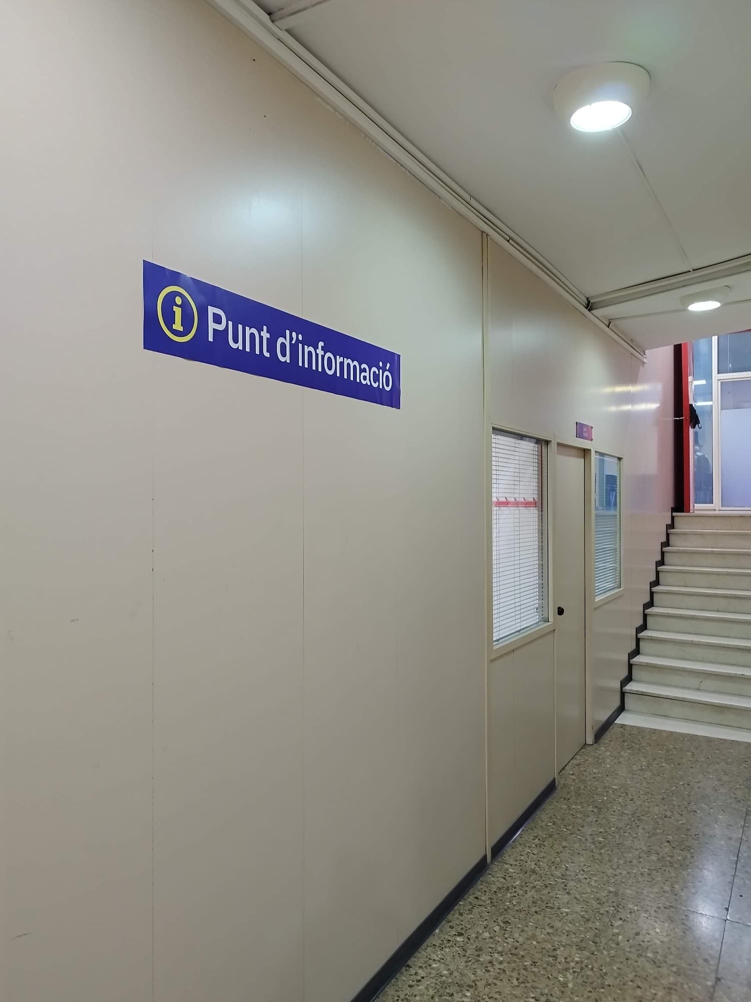 Foto secundaria del campus Centre d'Estudis Roca - Meridiana