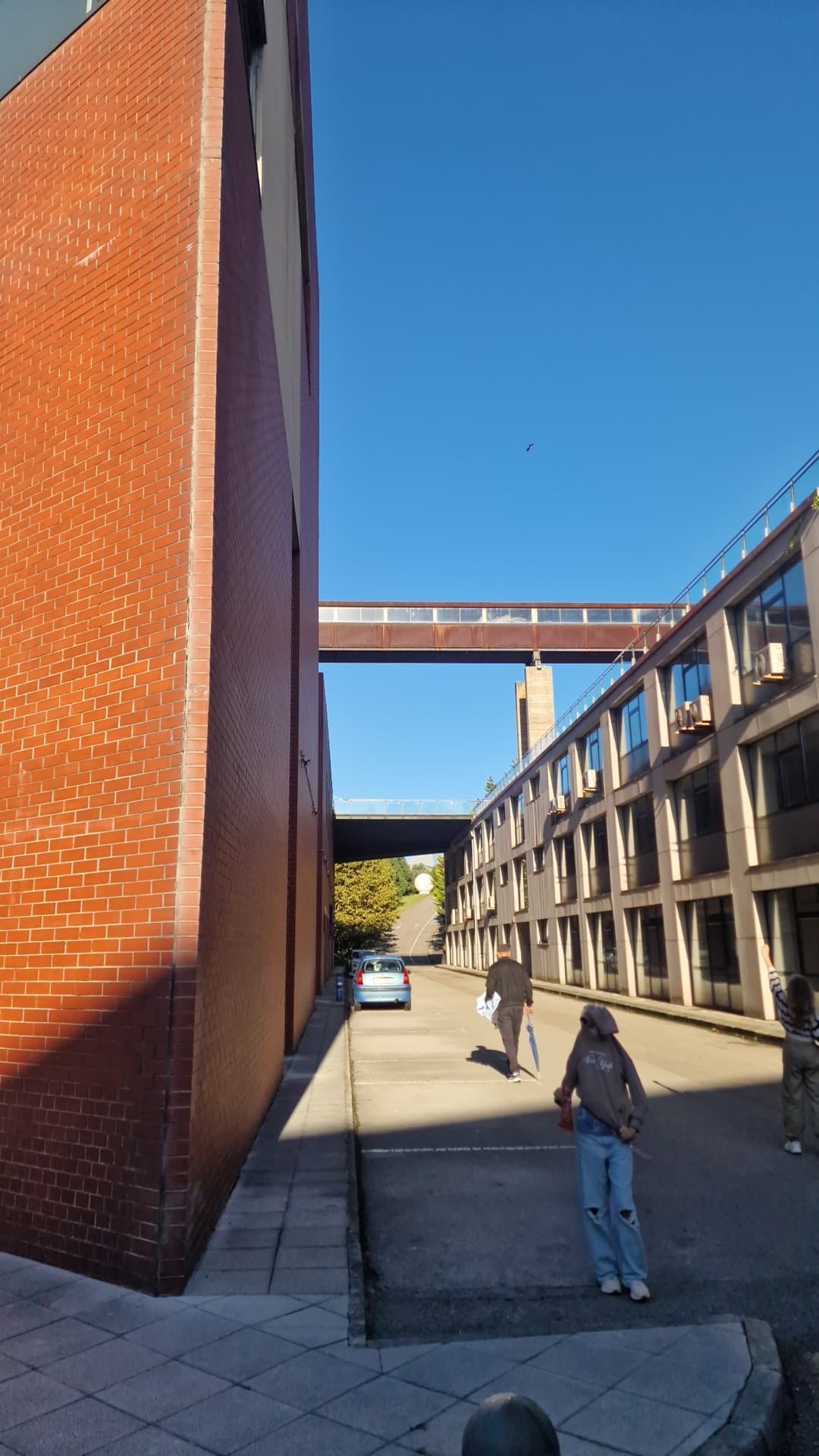 Foto secundaria del campus Escuela Técnica Superior de Ingenieros de Caminos, Canales y Puertos