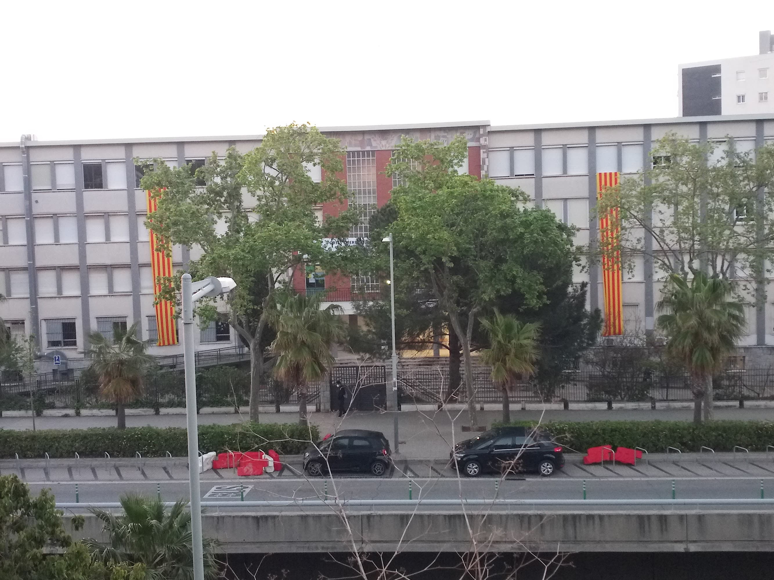Foto secundaria del campus Institut Pedralbes