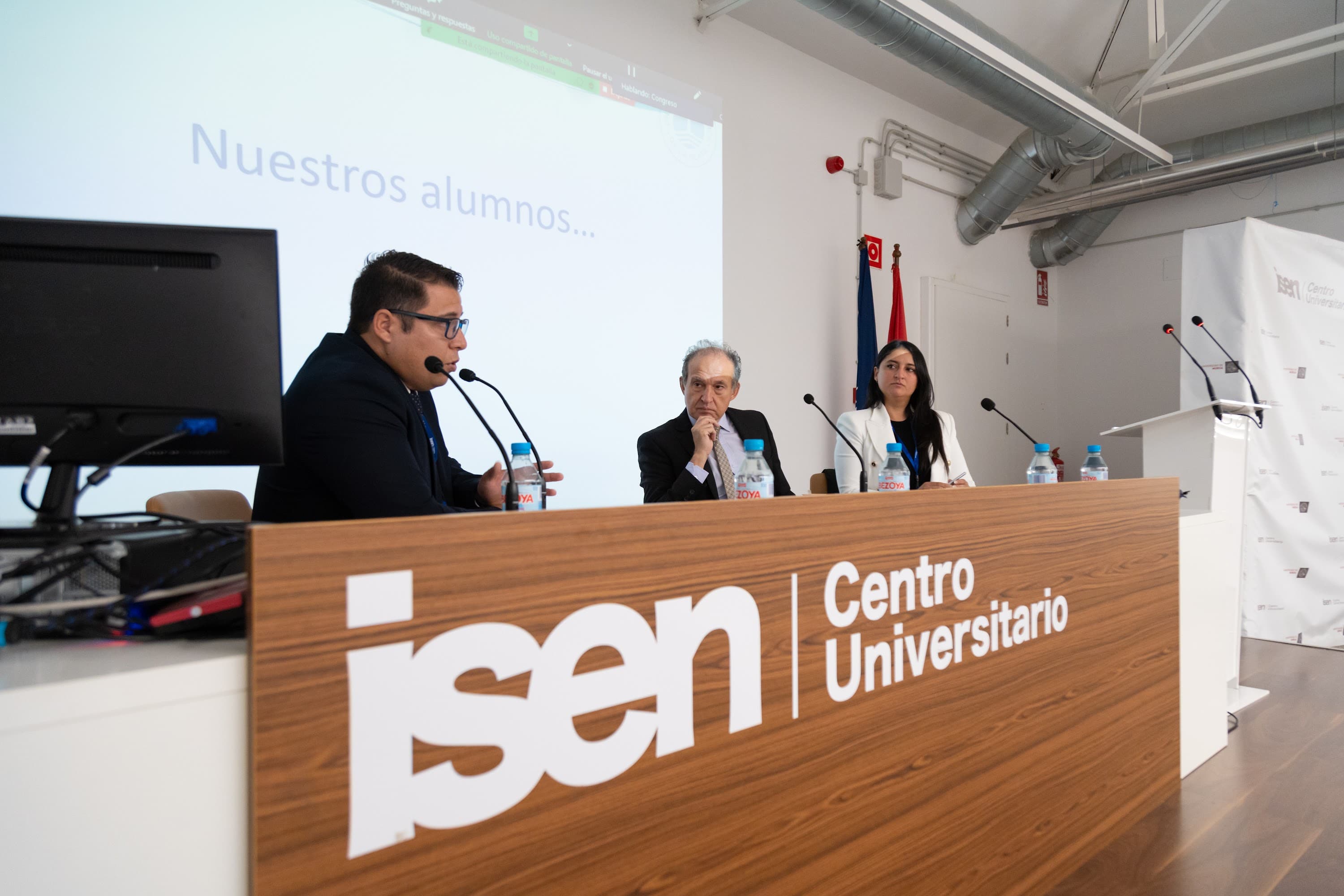Foto secundaria del campus ISEN Centro Universitario