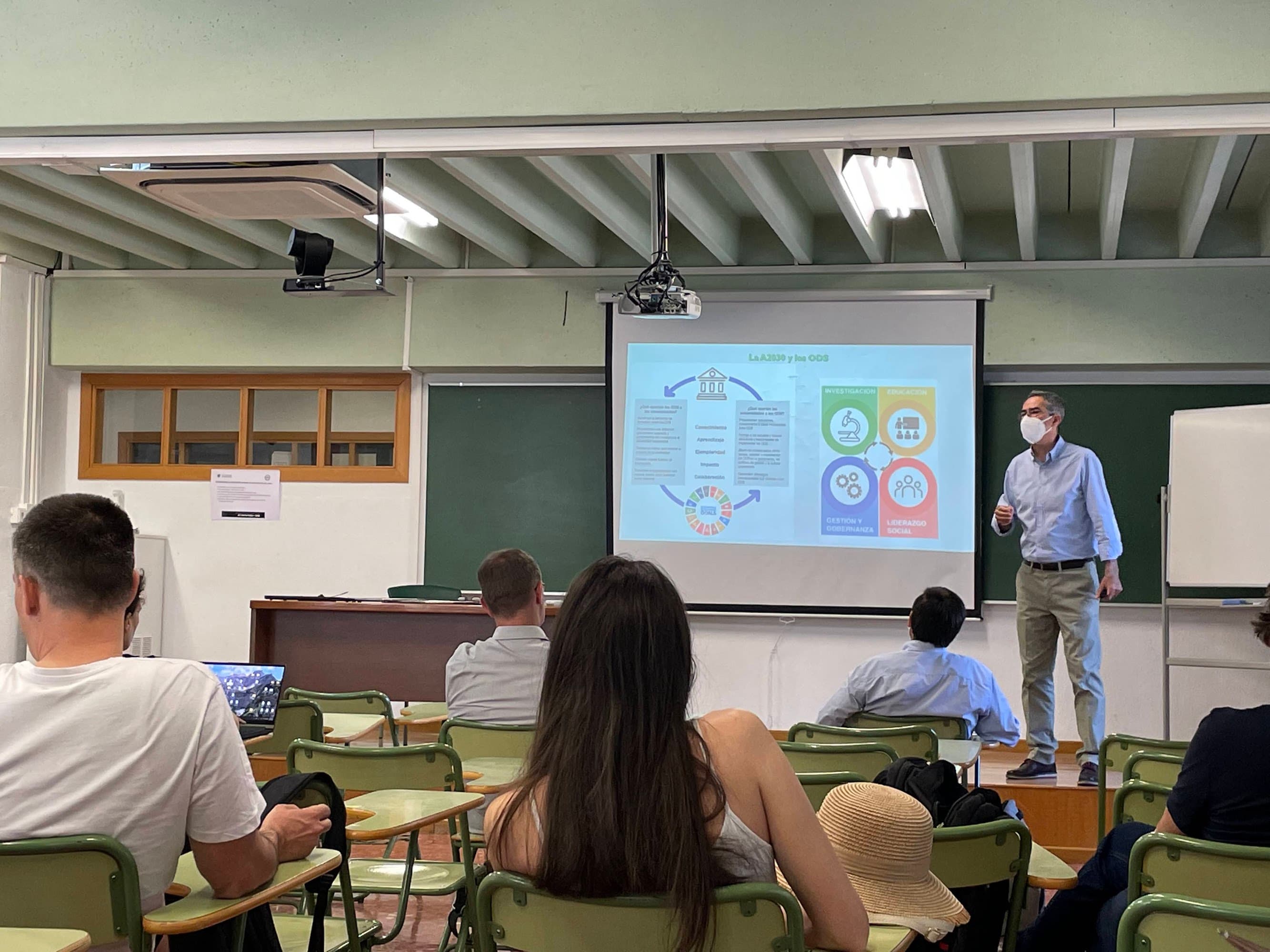Foto secundaria del campus Facultad de Ciencias de la Educación