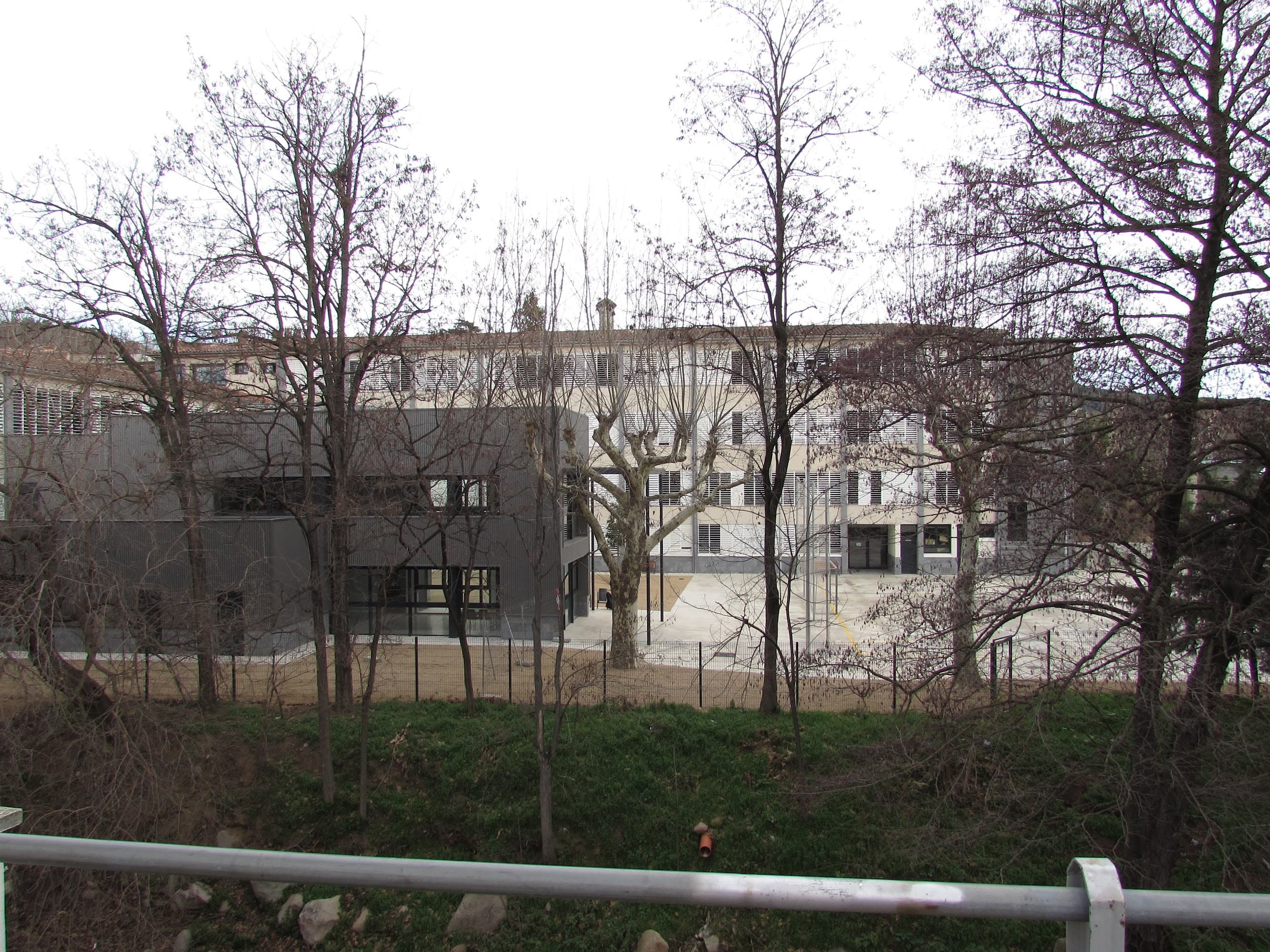 Foto secundaria del campus Institut Montsoriu