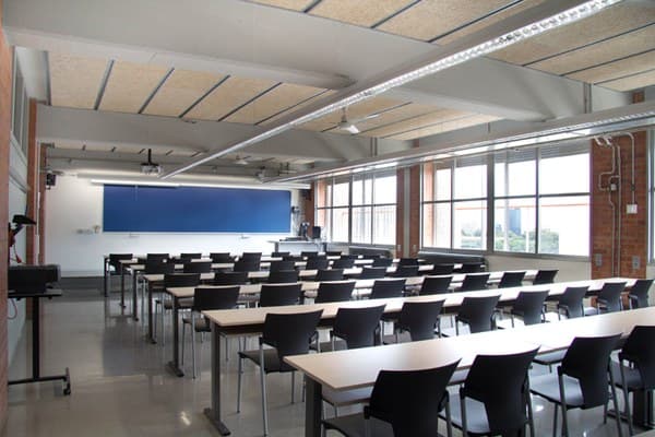 Foto secundaria del campus ETSETB - Escuela Técnica Superior de Ingeniería de Telecomunicación