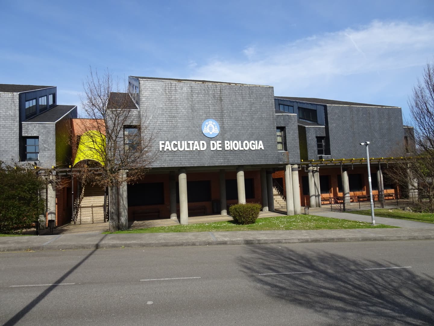 Foto secundaria del campus Facultad de Biología