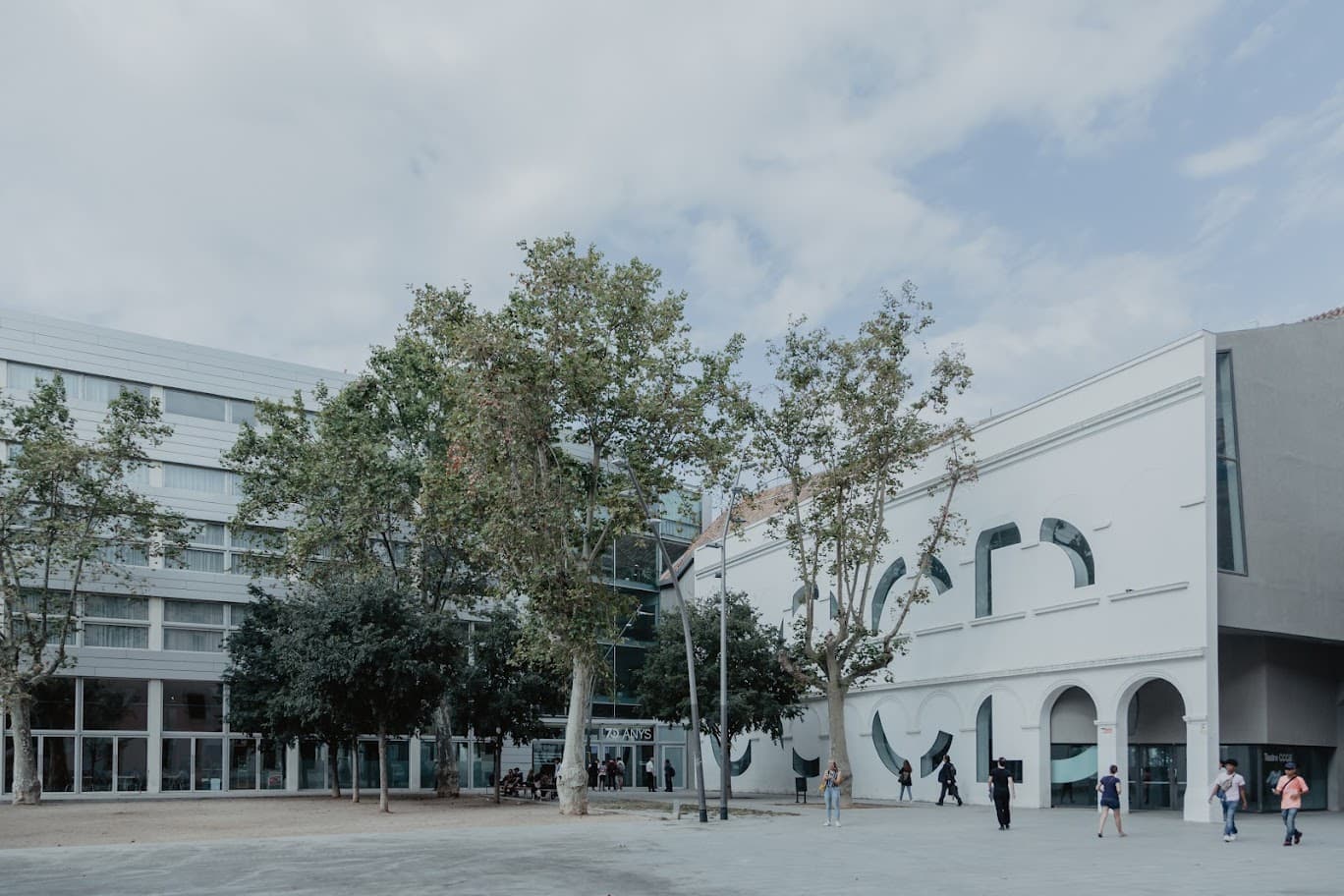 Foto del campus Facultat de Comunicació i Relacions Internacionals Blanquerna
