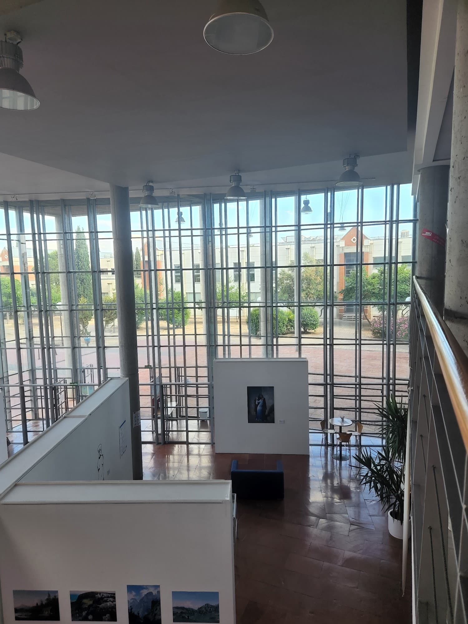 Foto secundaria del campus Facultad de Humanidades de Albacete