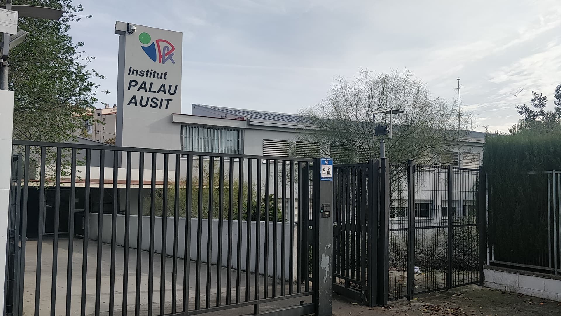 Foto secundaria del campus Institut Palau Ausit