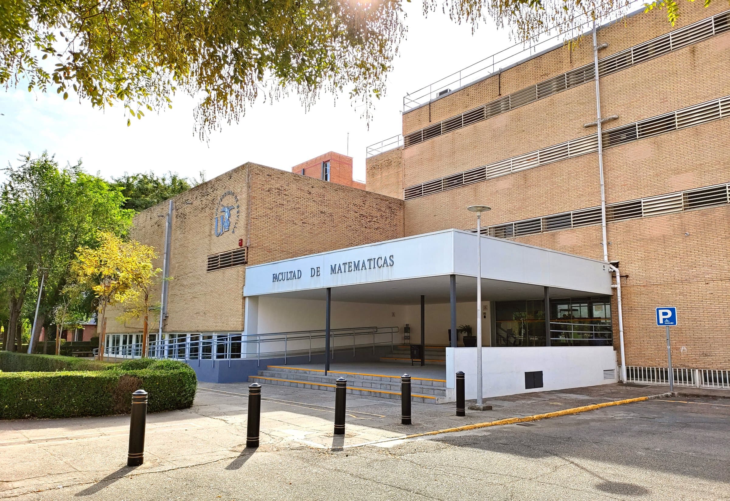 Foto del campus Facultad de Matemáticas