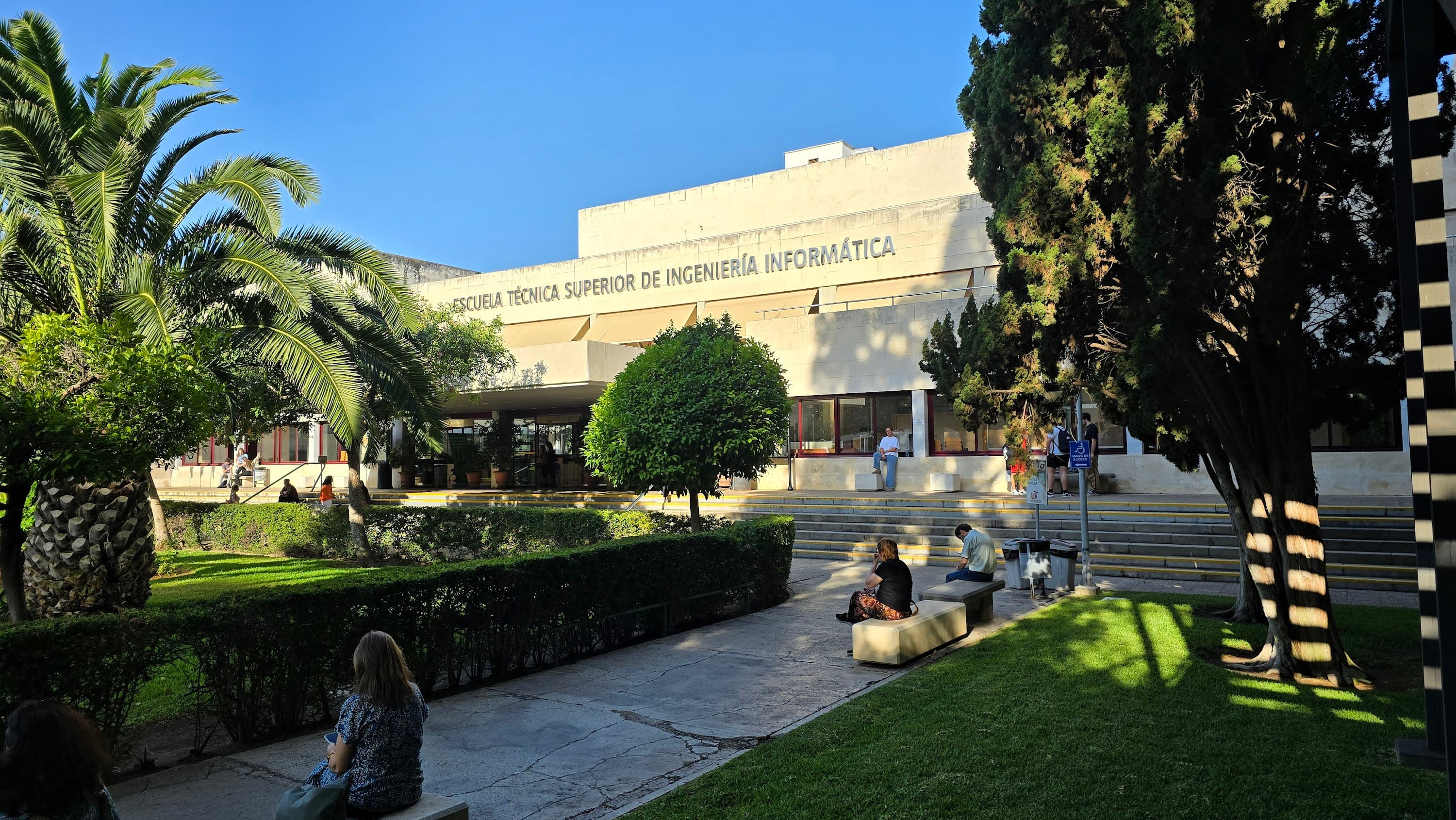 Foto del campus Escuela Técnica Superior de Ingeniería Informática