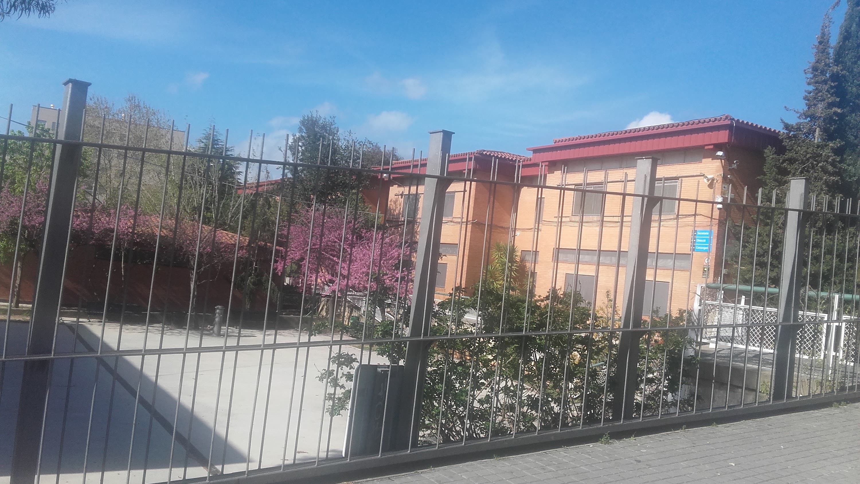 Foto secundaria del campus Institut Thos i Codina