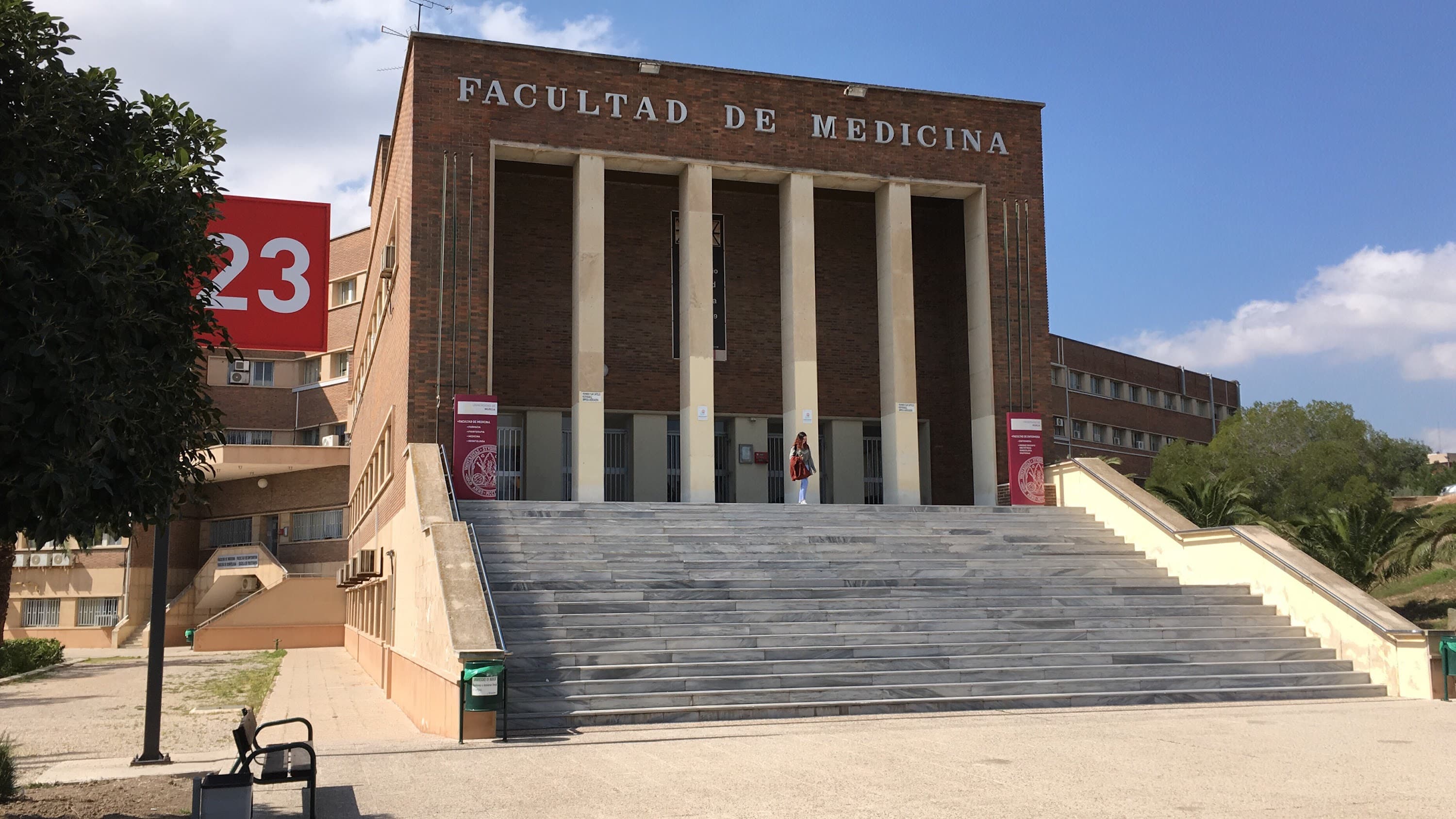 Foto secundaria del campus Facultad de Medicina