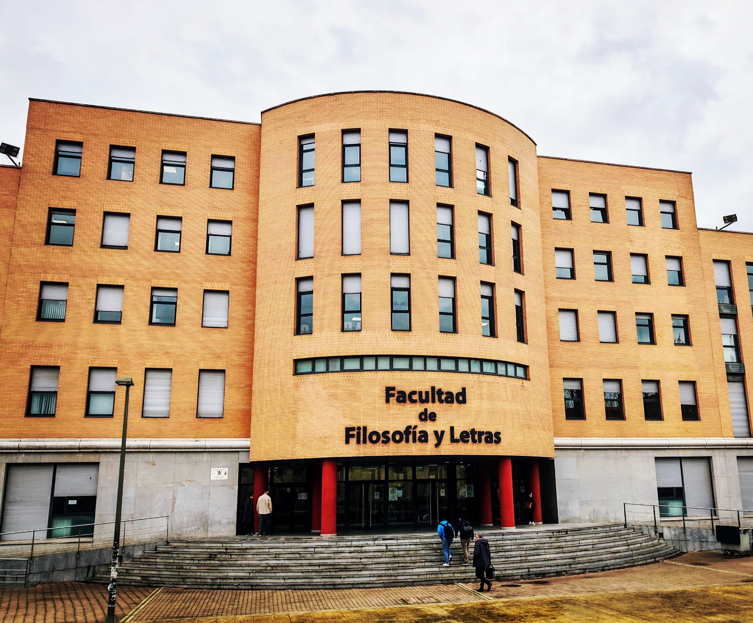 Foto secundaria del campus Facultad de Ciencias Económicas y Empresariales