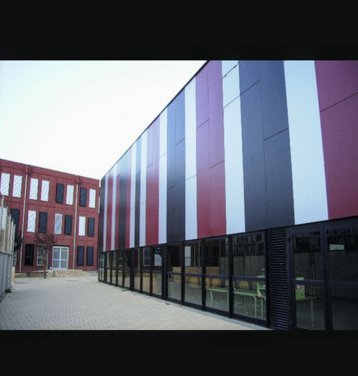Foto secundaria del campus Institut Terra Roja