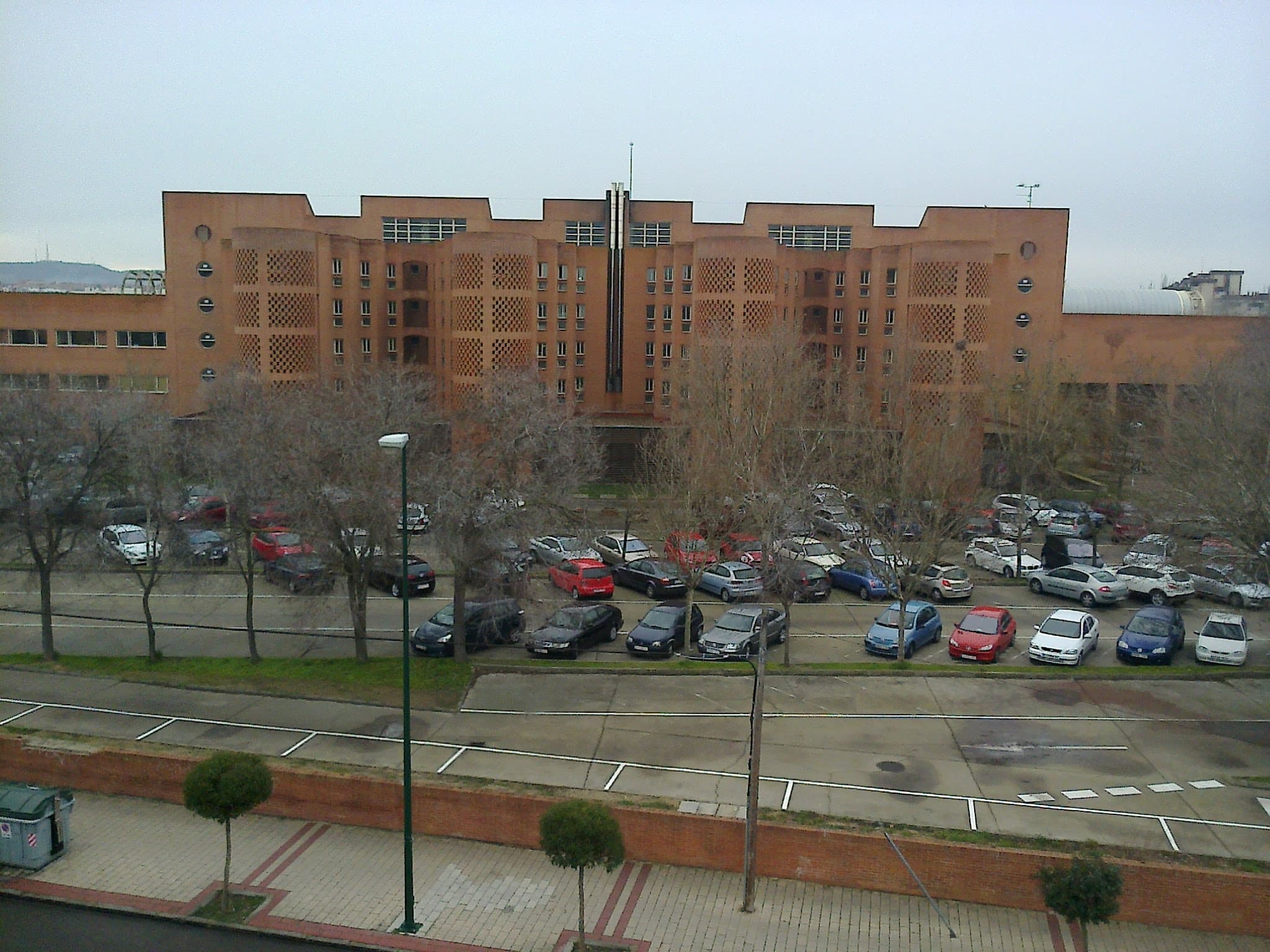 Foto secundaria del campus Facultad de Ciencias Económicas y Empresariales