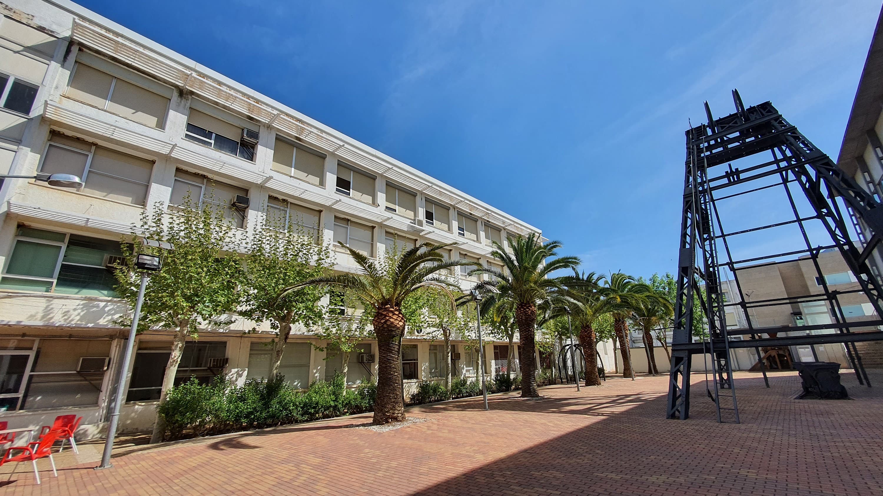 Foto secundaria del campus Escuela de Ingeniería Minera e Industrial de Almadén