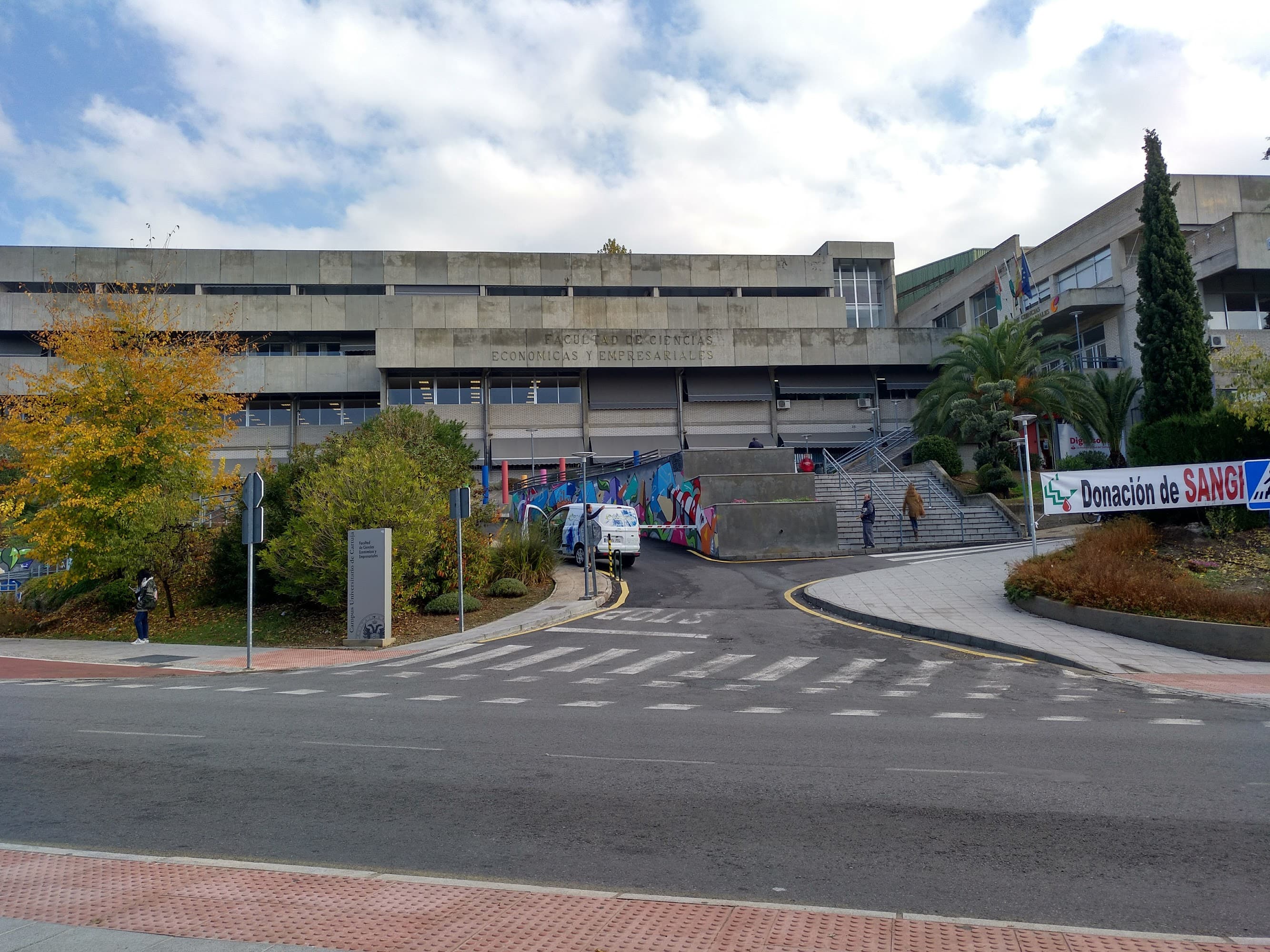 Foto del campus Facultad de Ciencias Económicas y Empresariales