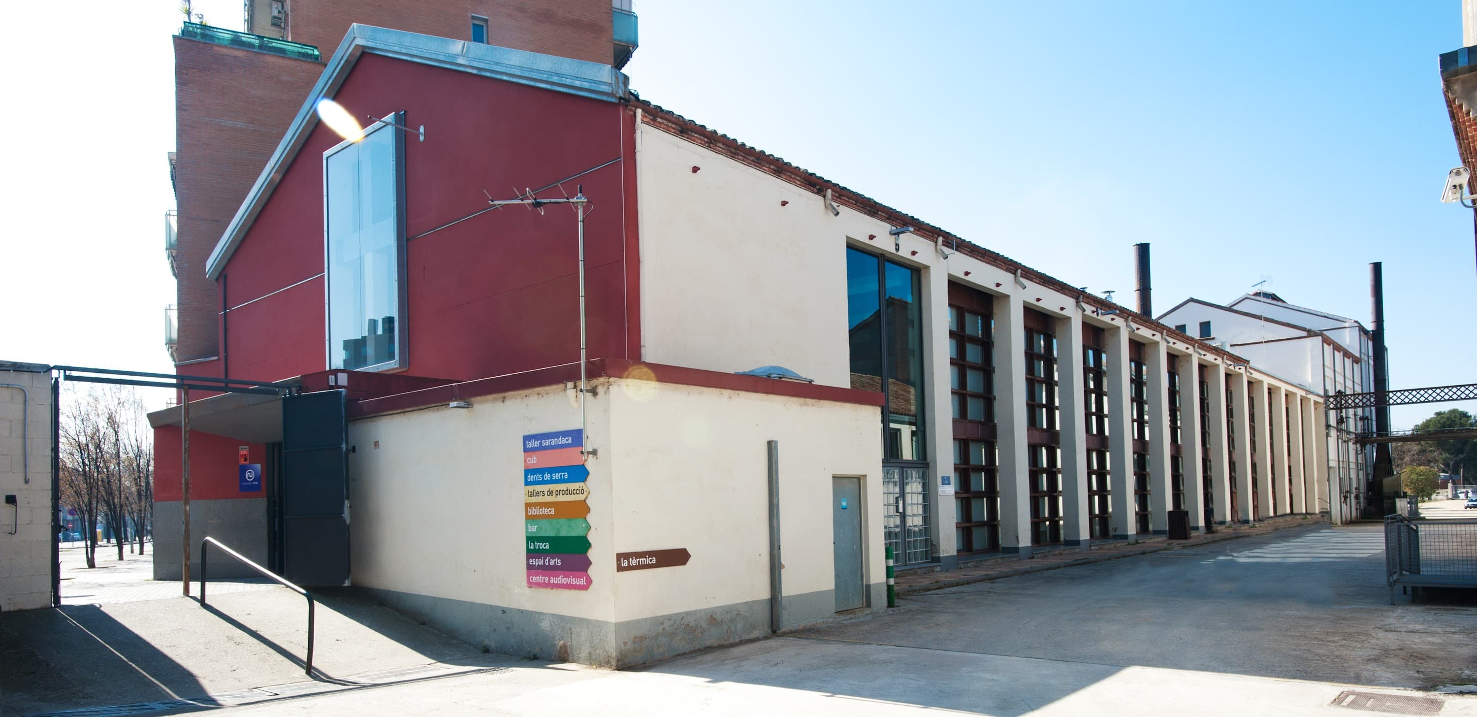 Foto secundaria del campus UGranollers (Teknós, Fundació Universitària Balmes de la UVic)